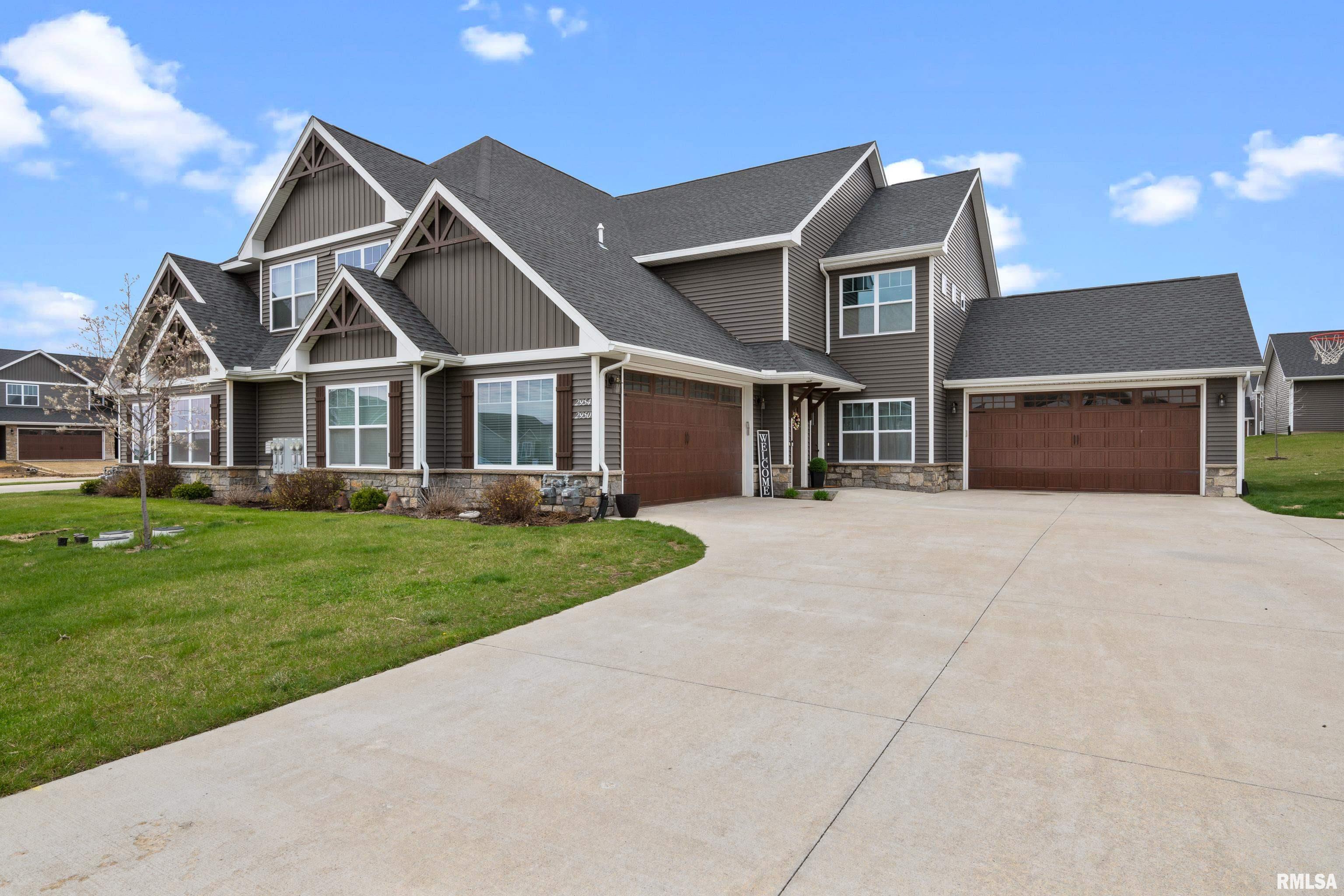 2950 Charissas Place, Bettendorf, Iowa image 23