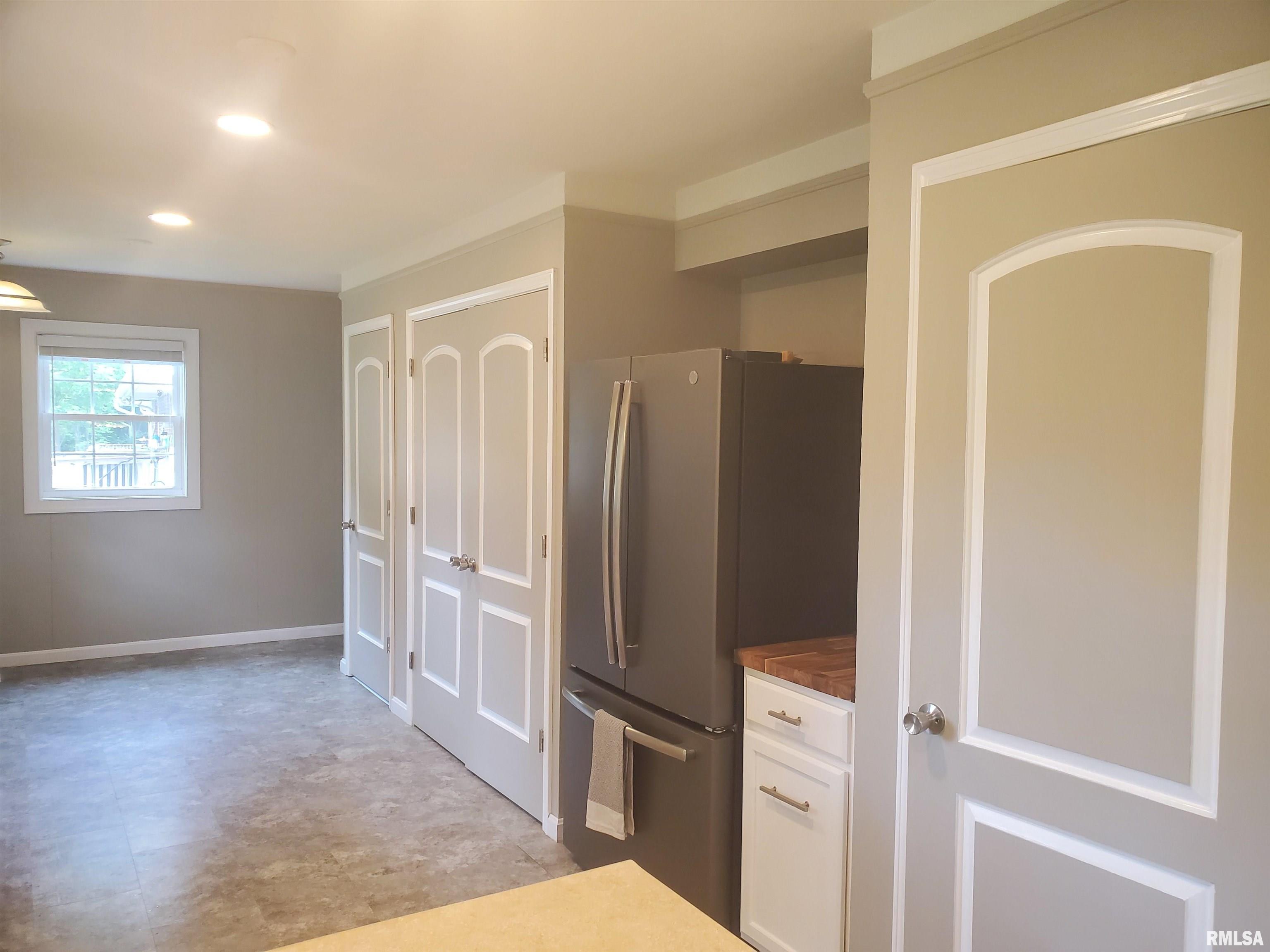 614 S Skyline Drive, Carbondale, Illinois image 18