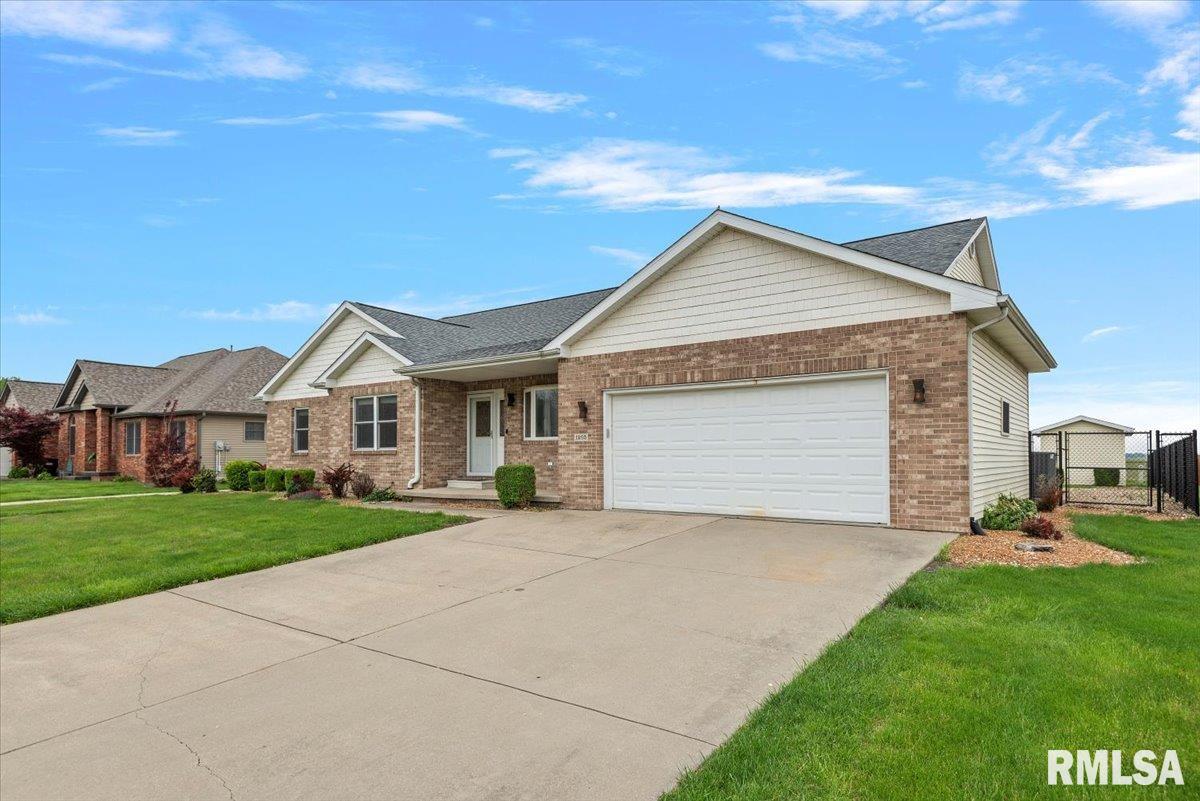 1205 Michele Drive, Pawnee, Illinois image 3