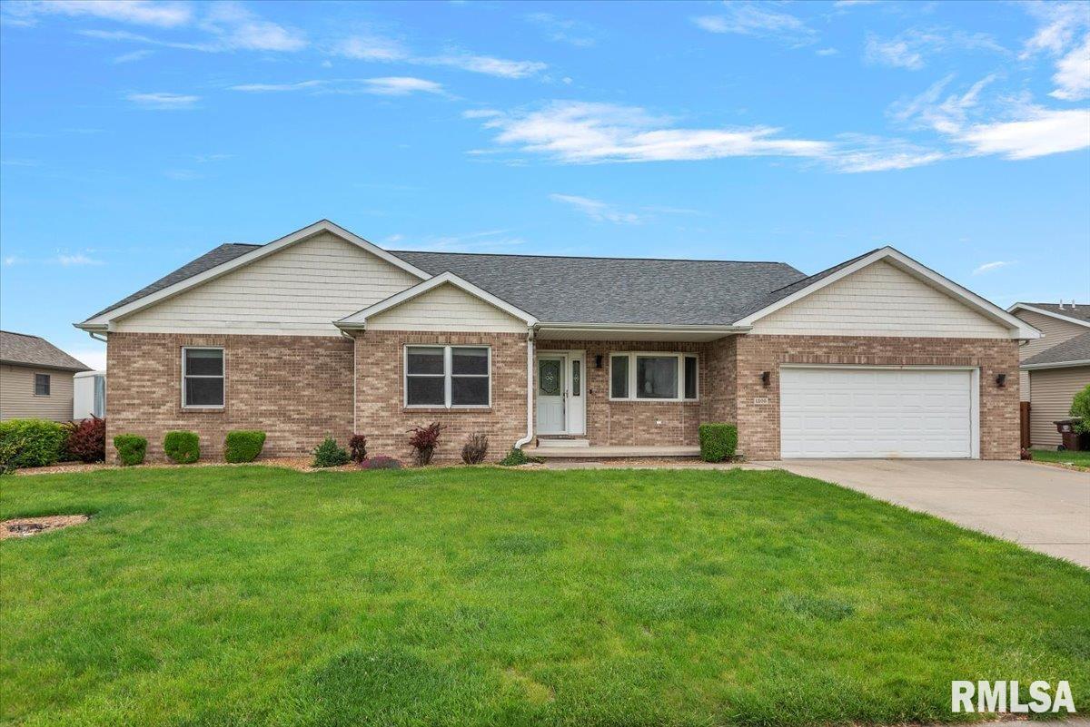 1205 Michele Drive, Pawnee, Illinois image 1