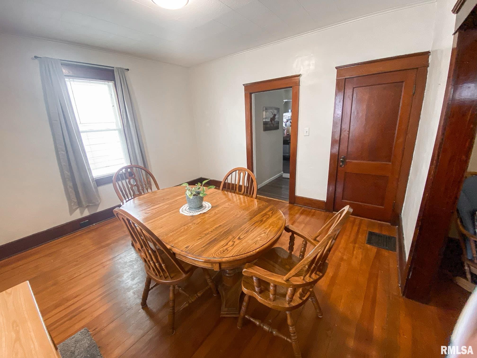 1106 Jefferson Street, Quincy, Illinois image 9
