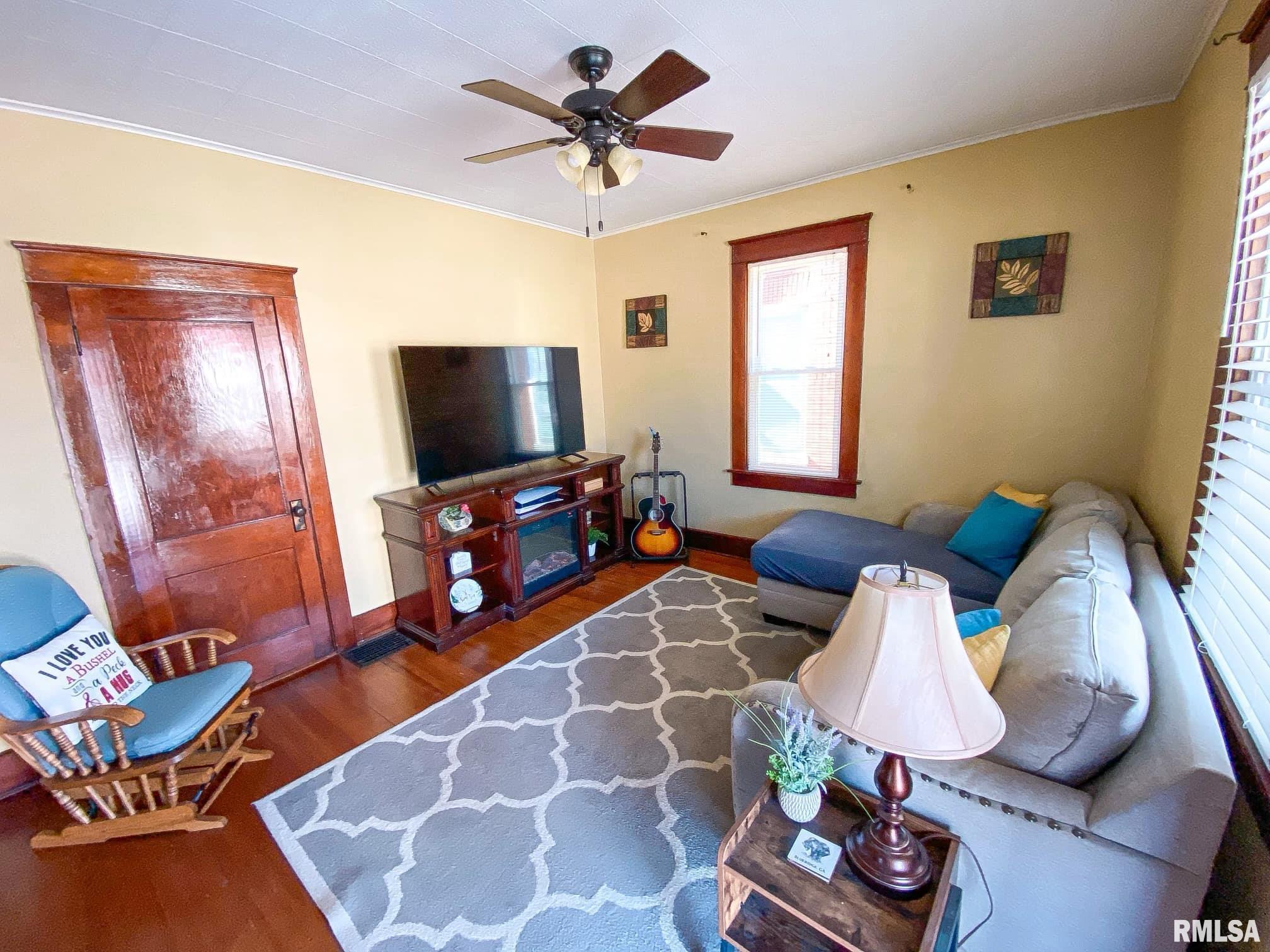1106 Jefferson Street, Quincy, Illinois image 4