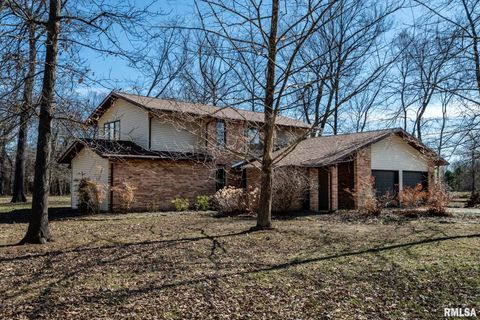 Homes For Sale - 11580 Sherry Lynn Drive<br/> Williamson County, Carbondale, IL 62901