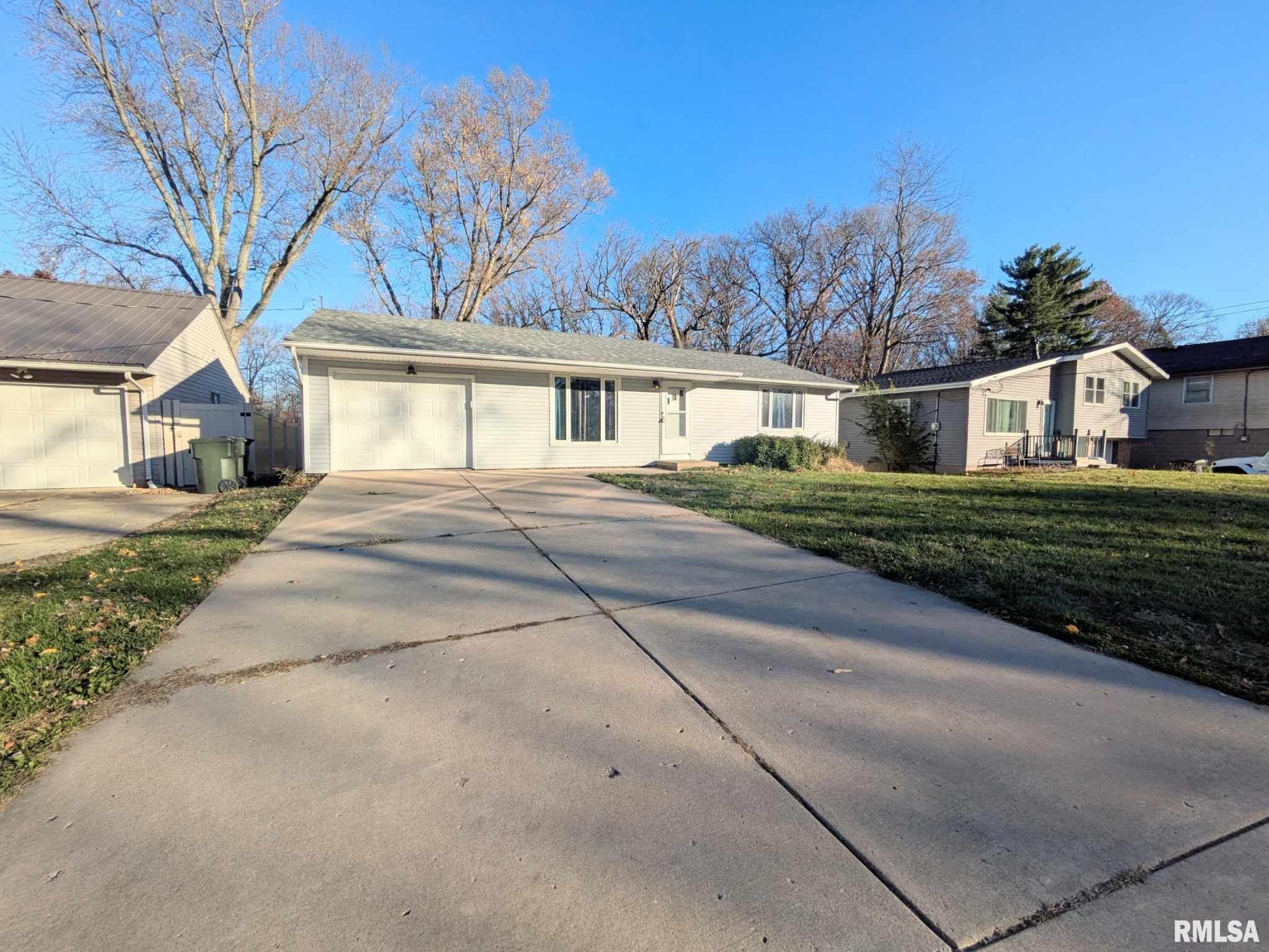 326 Maria Street, East Peoria, Illinois image 2