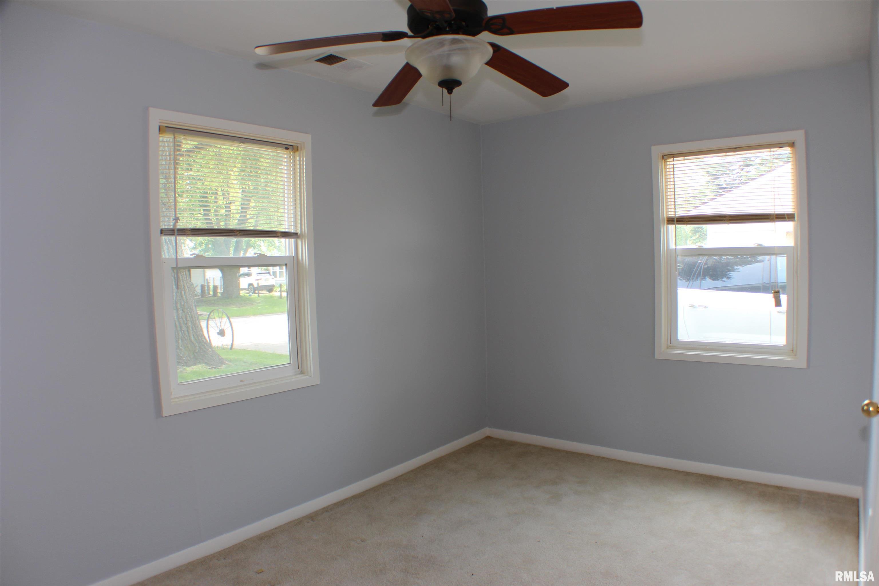 2516 W 68th Street, Davenport, Iowa image 8