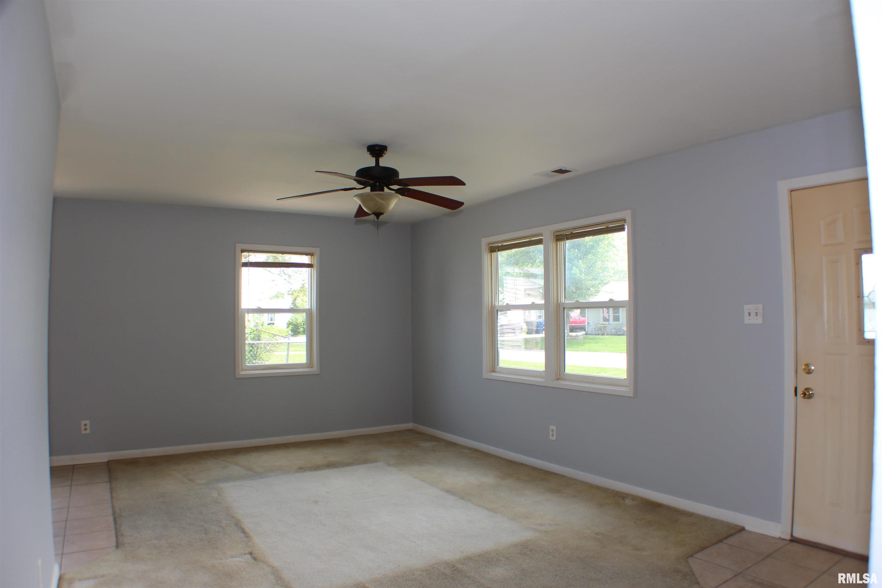 2516 W 68th Street, Davenport, Iowa image 9
