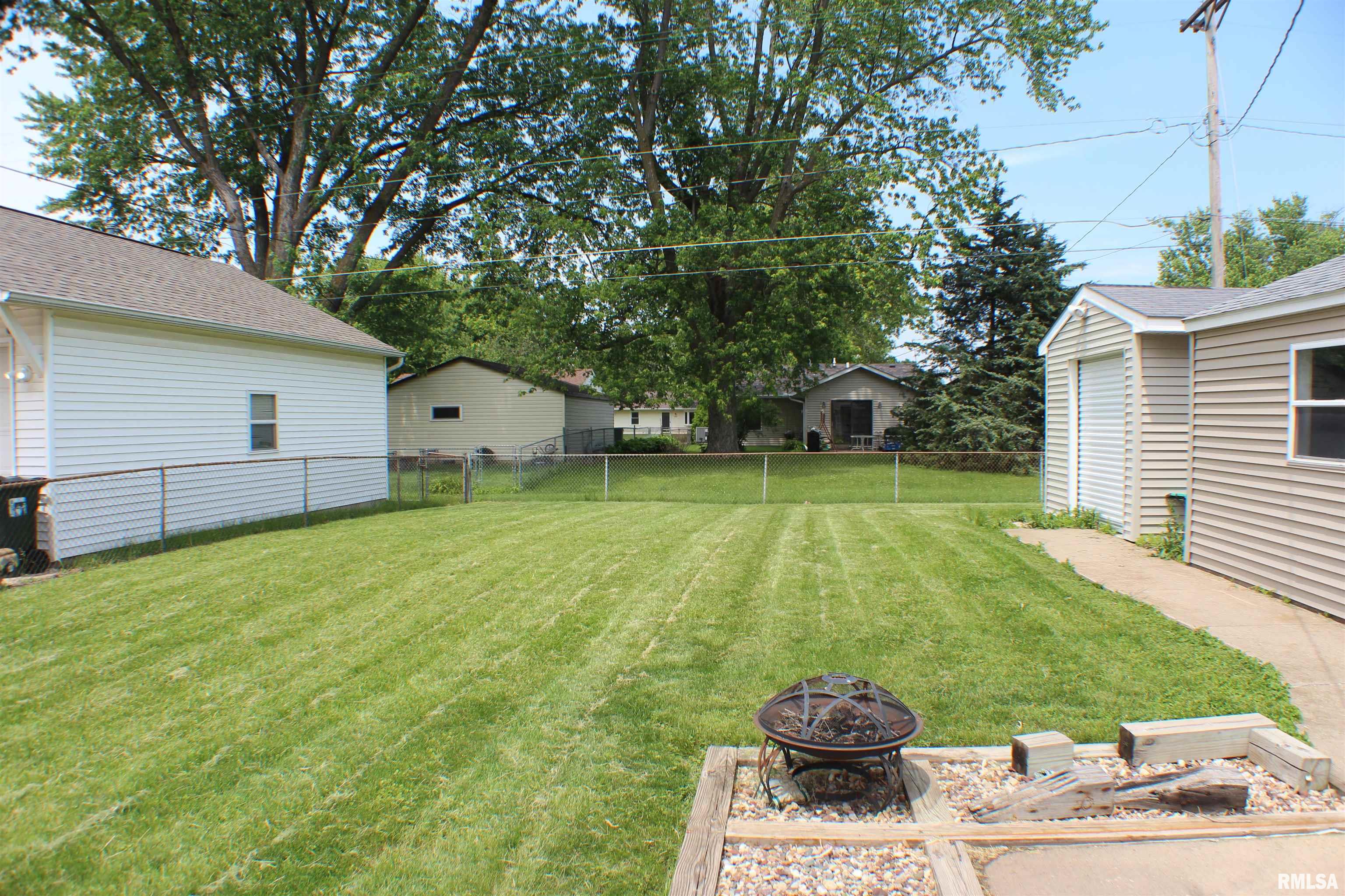 2516 W 68th Street, Davenport, Iowa image 21