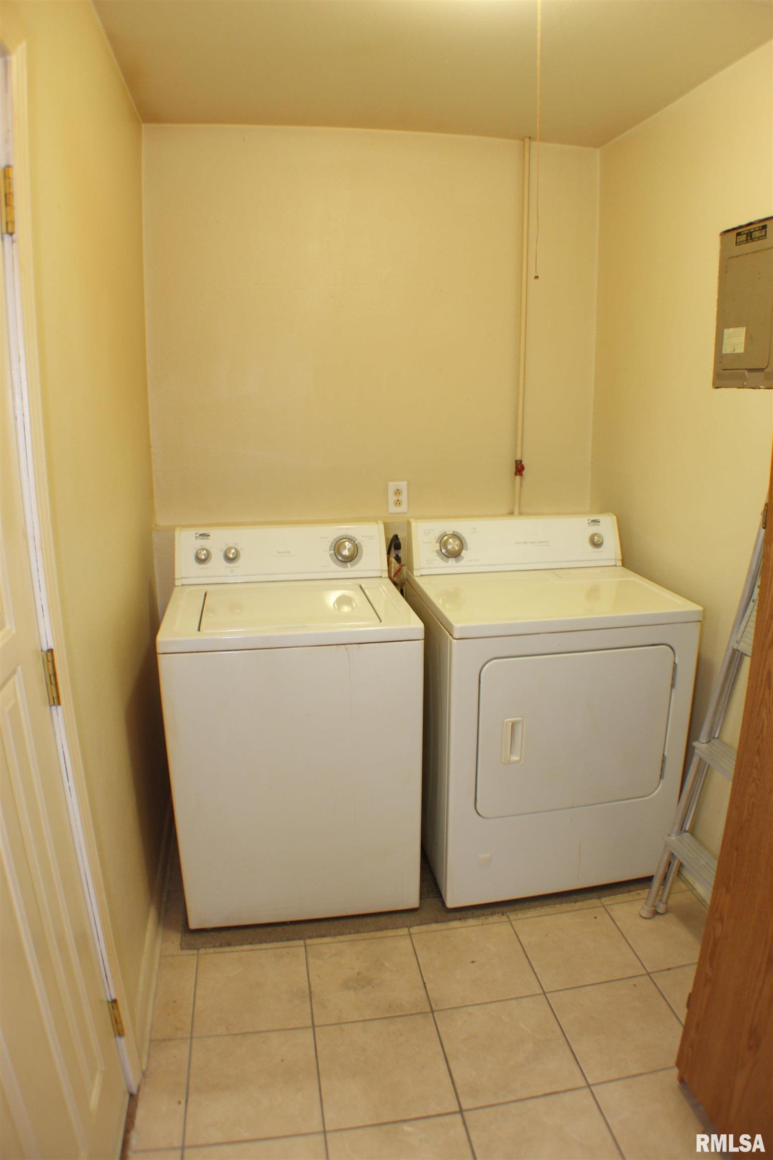 2516 W 68th Street, Davenport, Iowa image 16