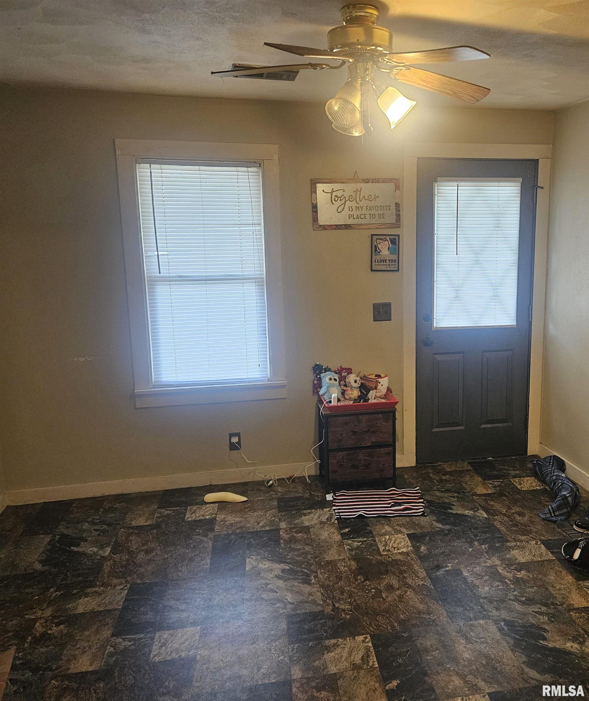 640 Grant Place, Canton, Illinois image 2
