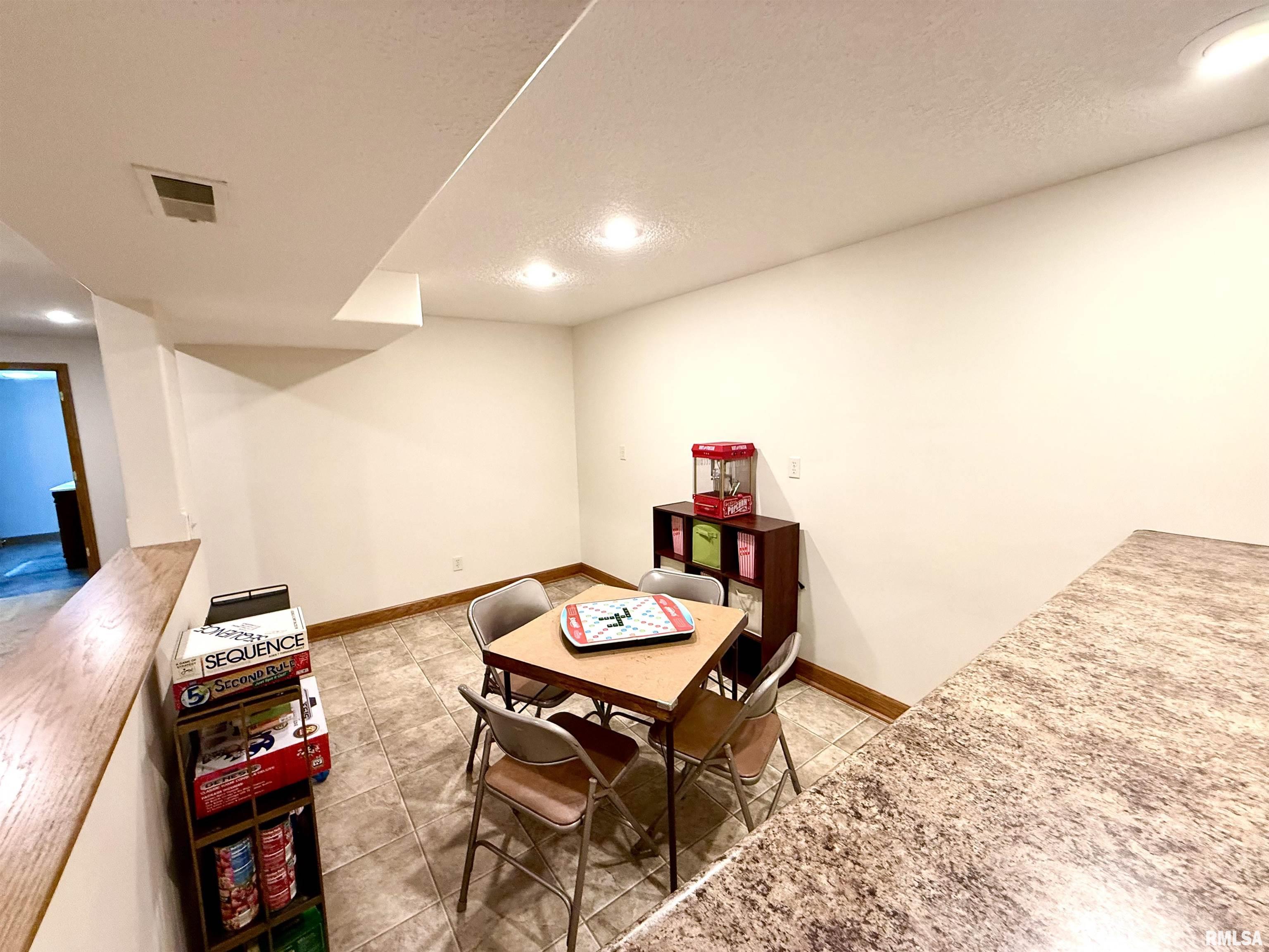 290 Melrose Drive, Colona, Illinois image 43