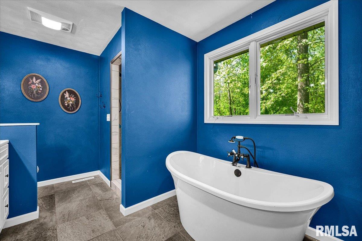 13399 Oak Lake Court, Tremont, Illinois image 14