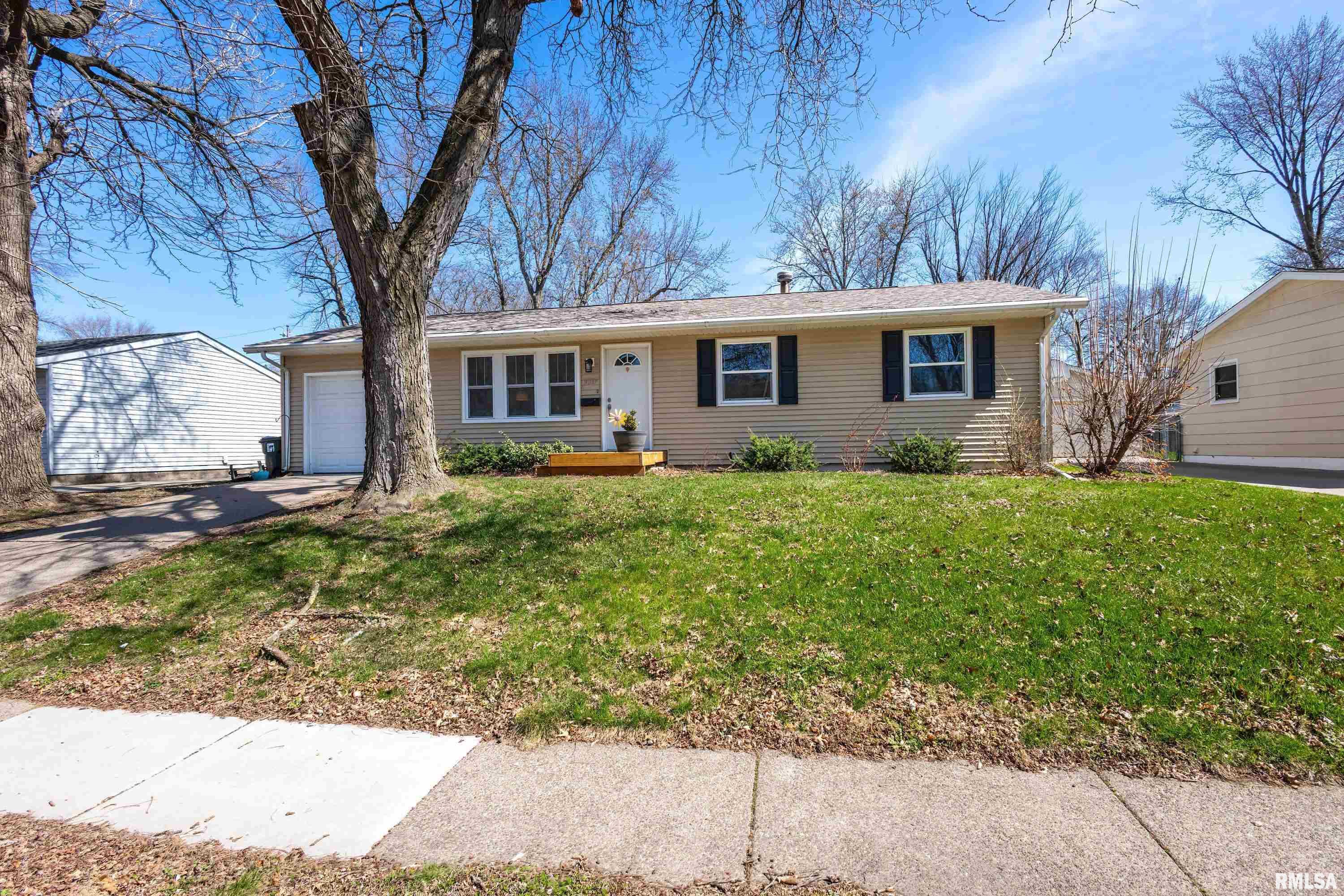 3317 Kimberly Downs Road, Davenport, Iowa image 2
