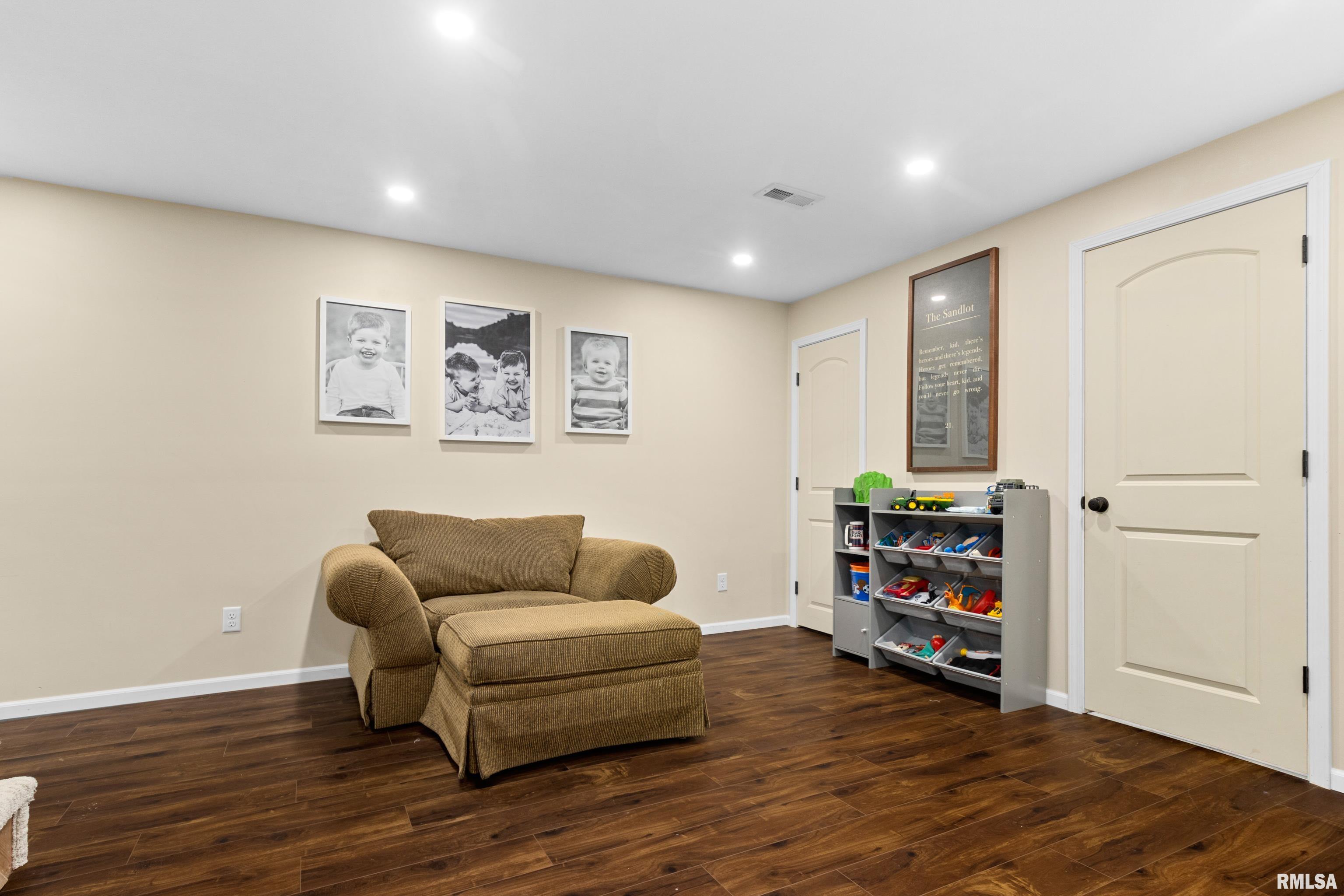 418 Mackenzie Place, Germantown Hills, Illinois image 32