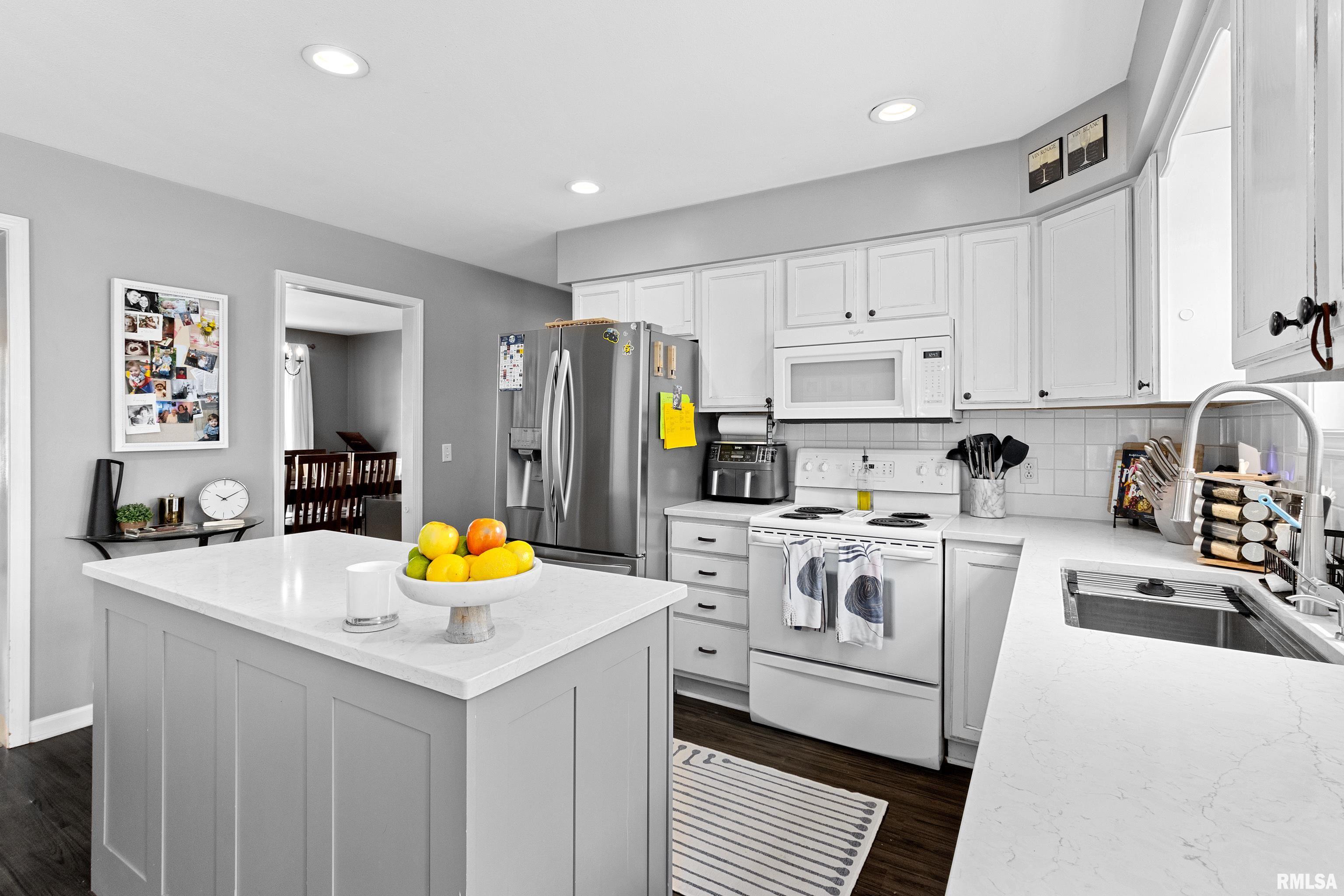 418 Mackenzie Place, Germantown Hills, Illinois image 15