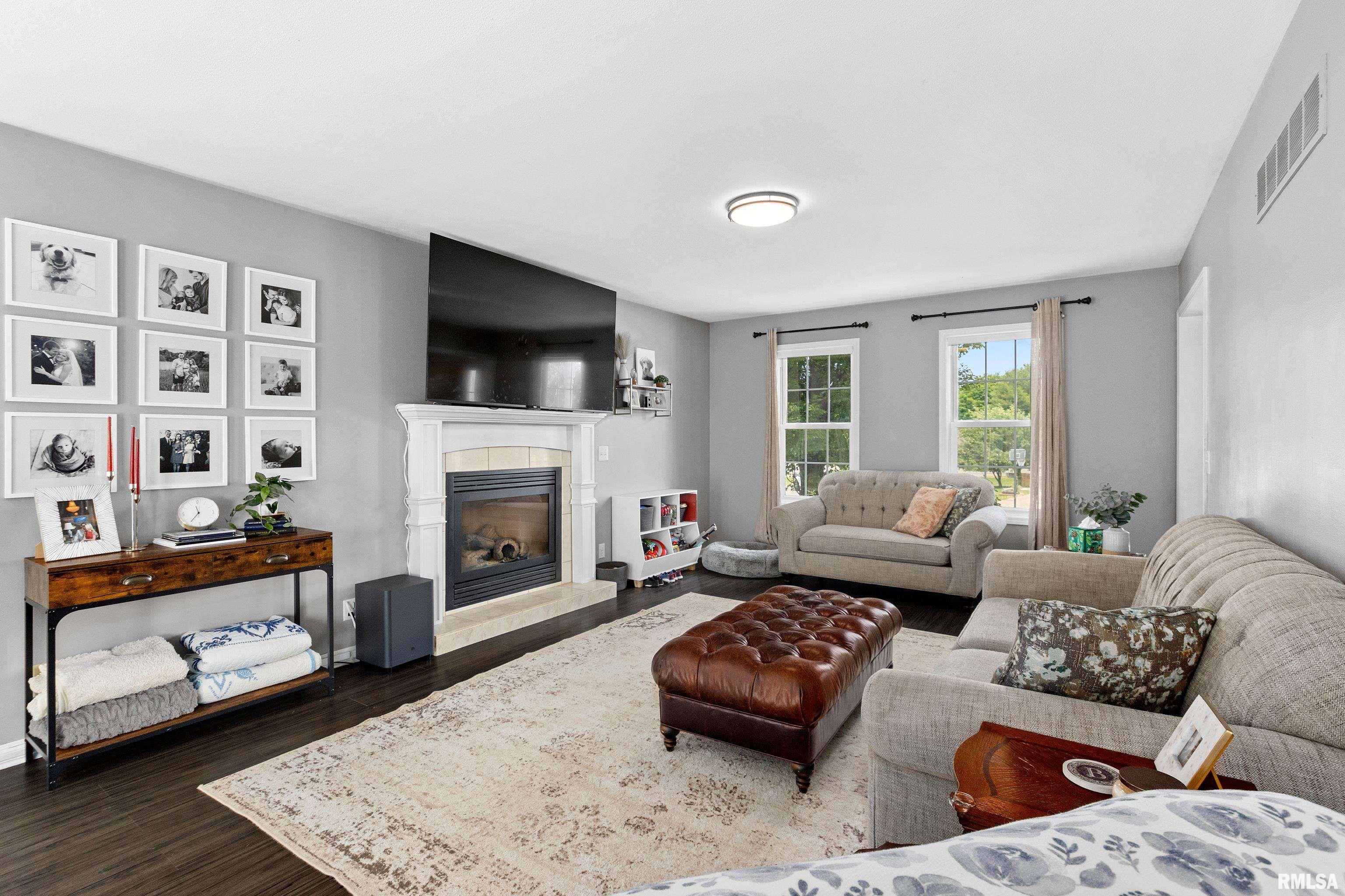 418 Mackenzie Place, Germantown Hills, Illinois image 11