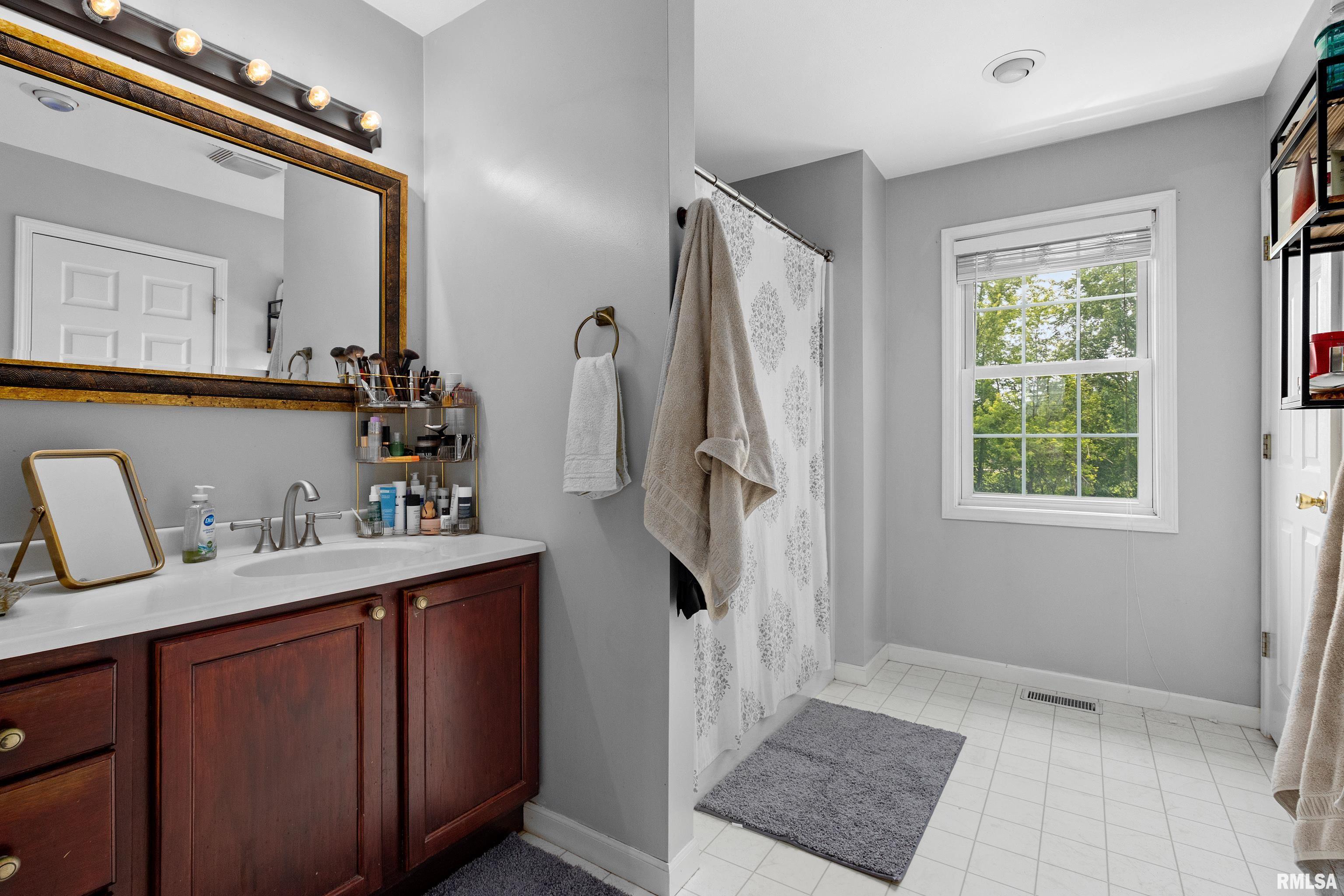 418 Mackenzie Place, Germantown Hills, Illinois image 22