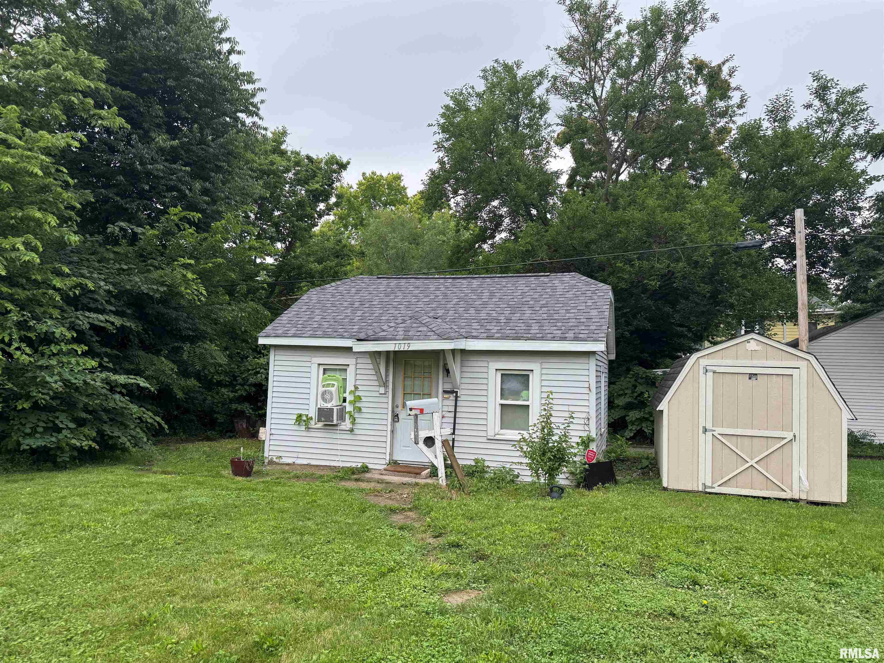 Photo 1 of 2 — 1019 E WILCOX Avenue, Peoria, IL 61603