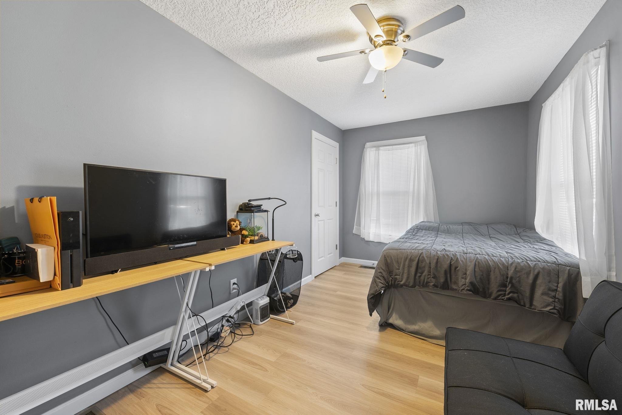 404 S 4th Avenue, New Windsor, Illinois image 8