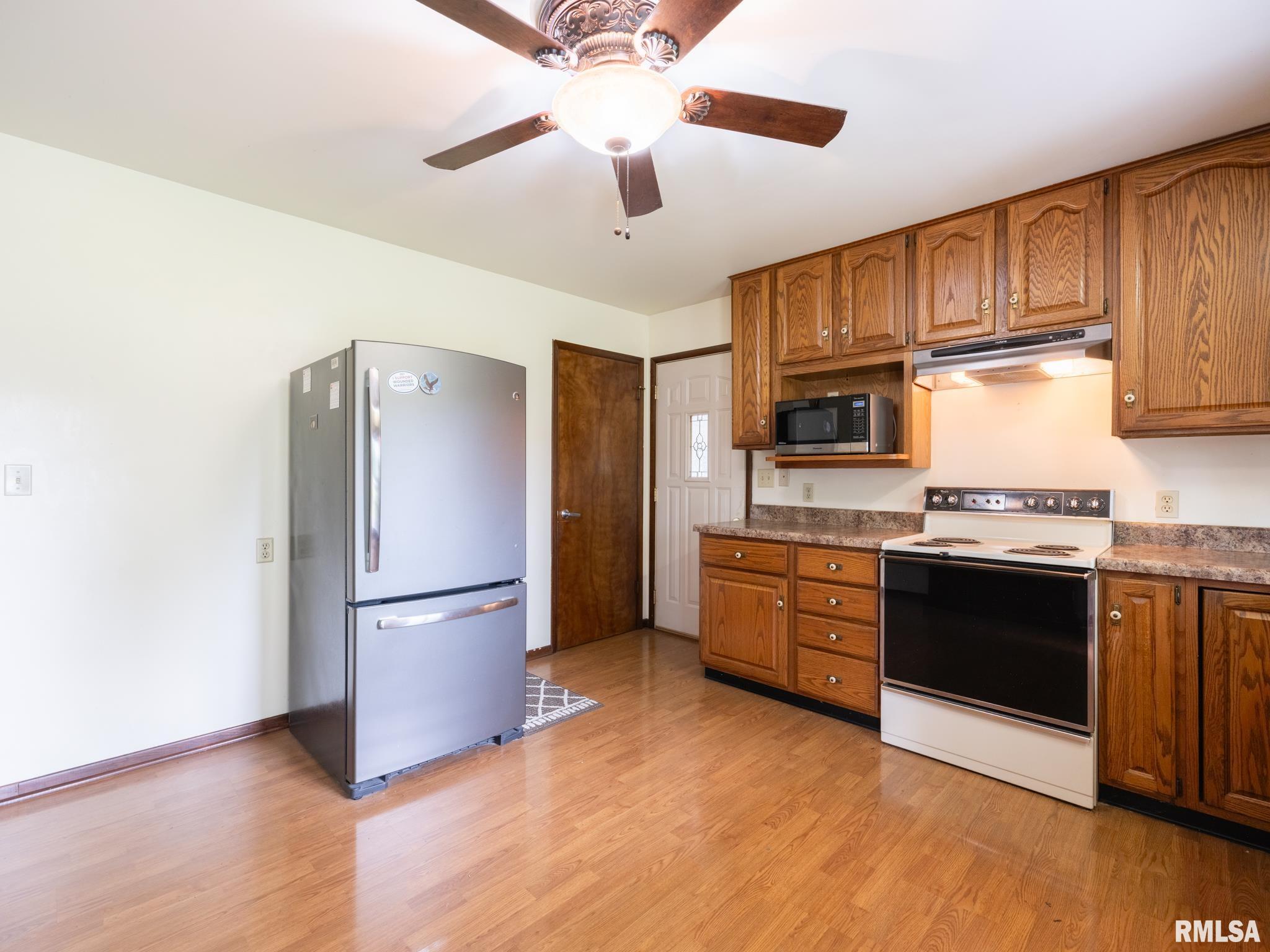1213 W Pine Street, Chillicothe, Illinois image 14
