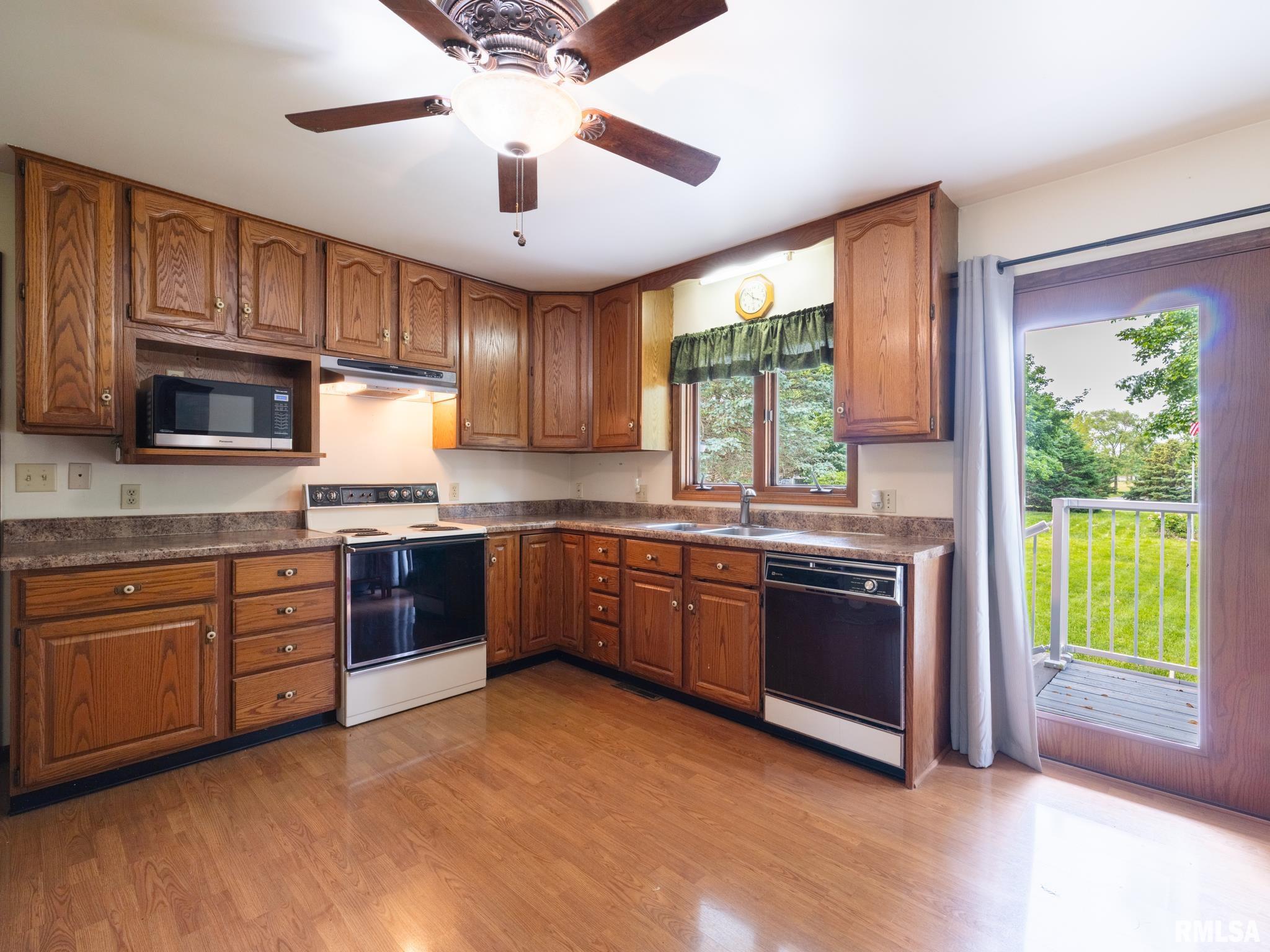 1213 W Pine Street, Chillicothe, Illinois image 9