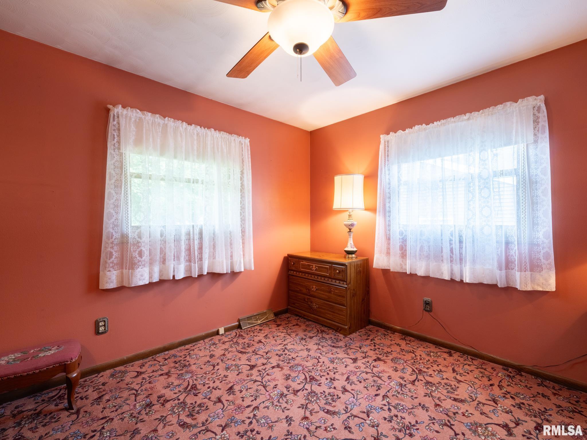 1213 W Pine Street, Chillicothe, Illinois image 28