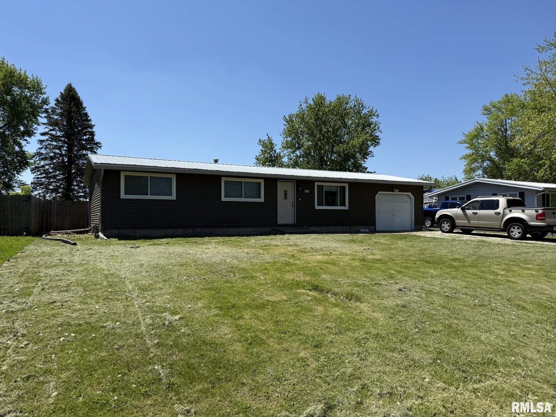176 Lakeview Drive, Wataga, Illinois image 1