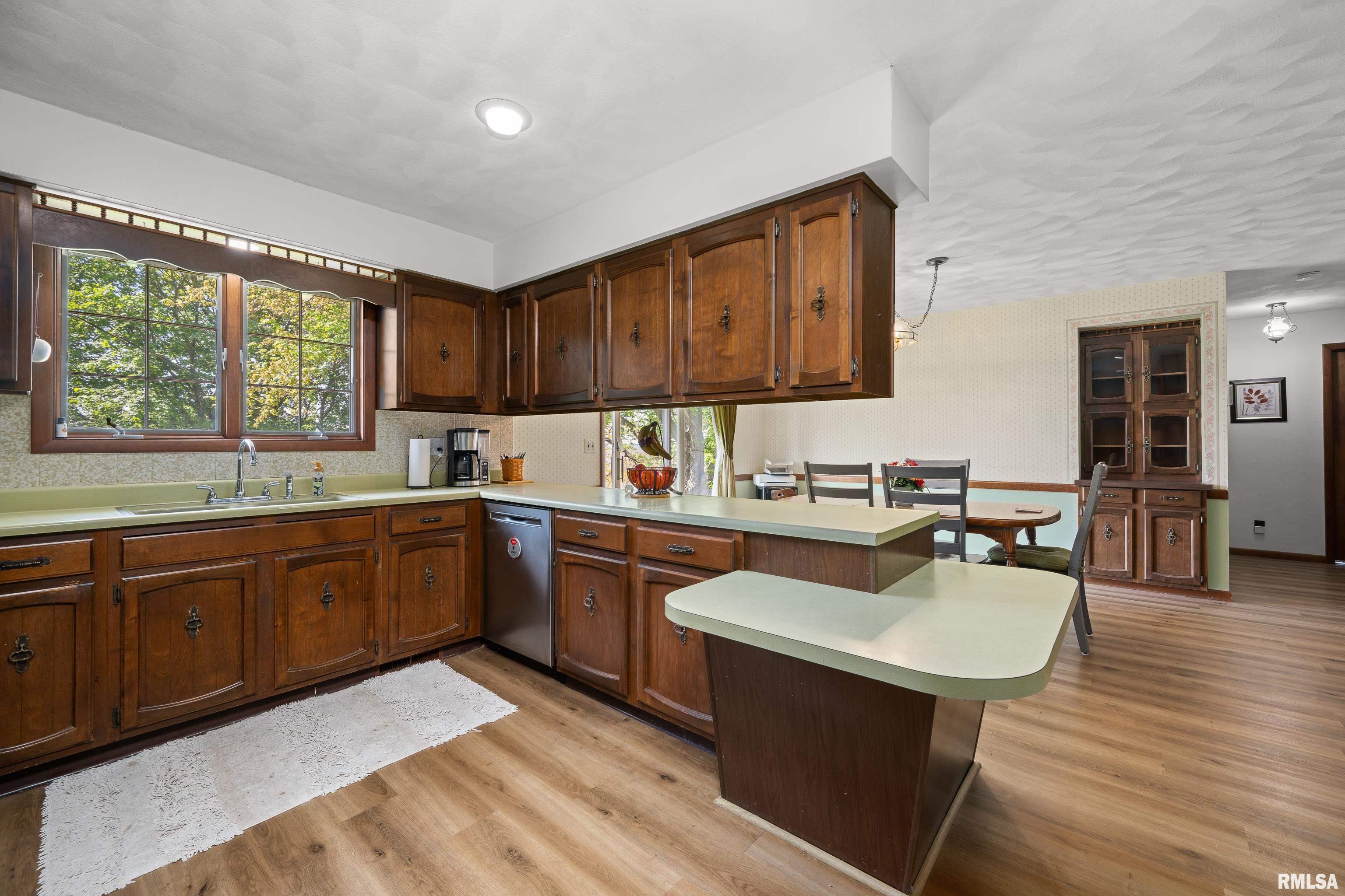23310 38th Avenue Court North, Port Byron, Illinois image 16