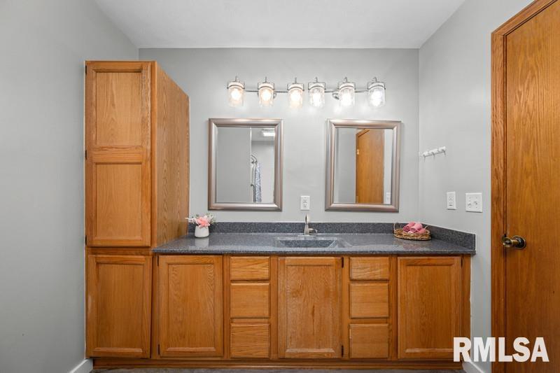 917 23rd Avenue #5, East Moline, Illinois image 19