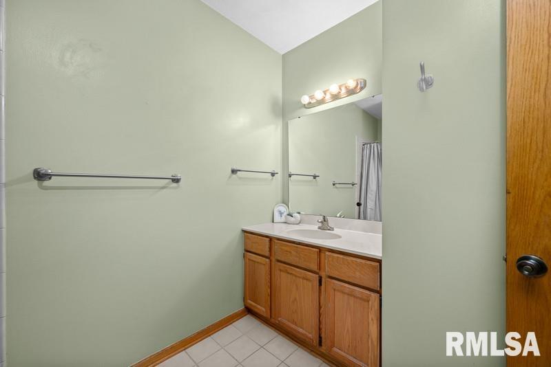 917 23rd Avenue #5, East Moline, Illinois image 29