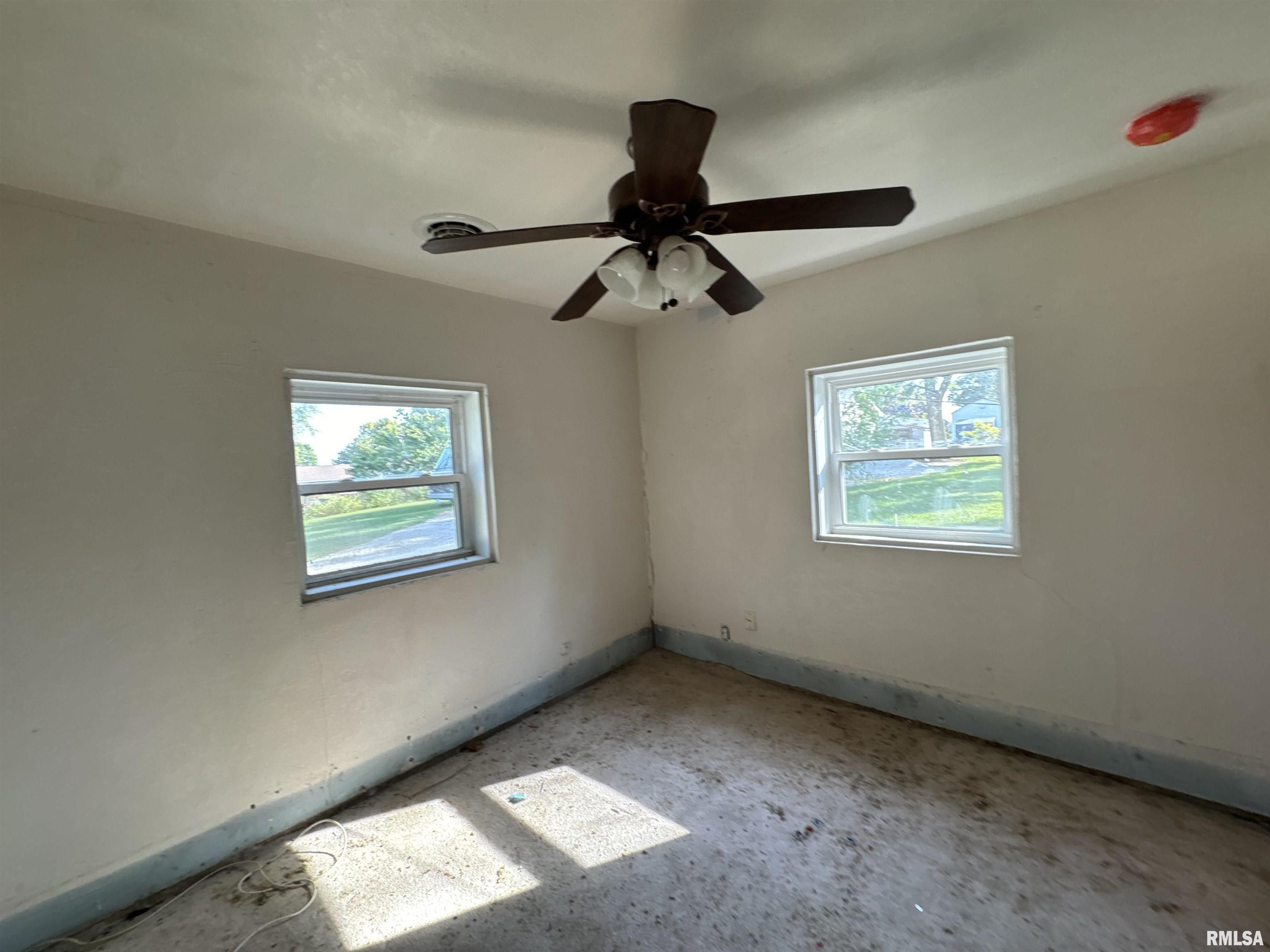 526 Oak Street, Toulon, Illinois image 7
