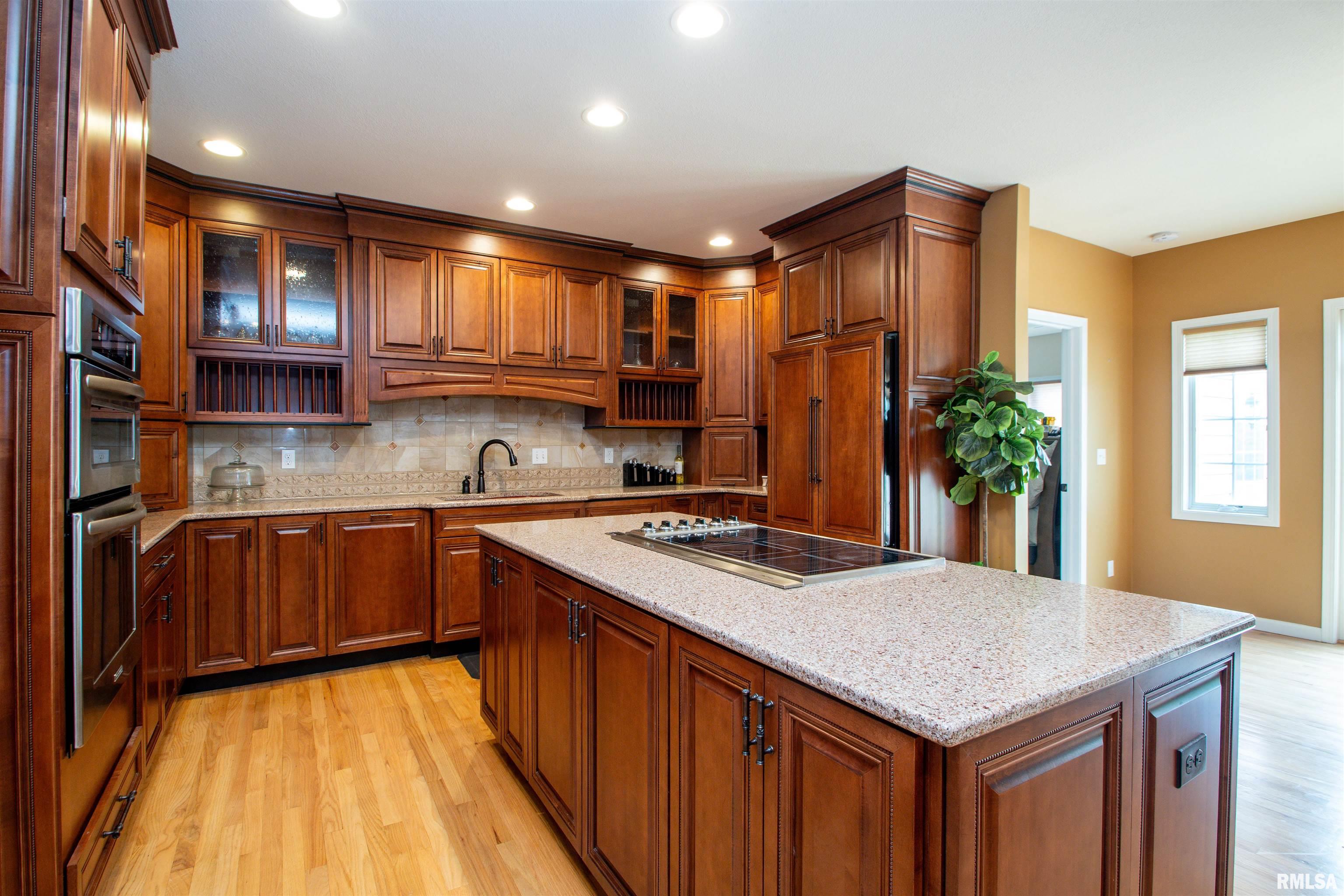 4901 N Weaverridge Boulevard, Peoria, Illinois image 27