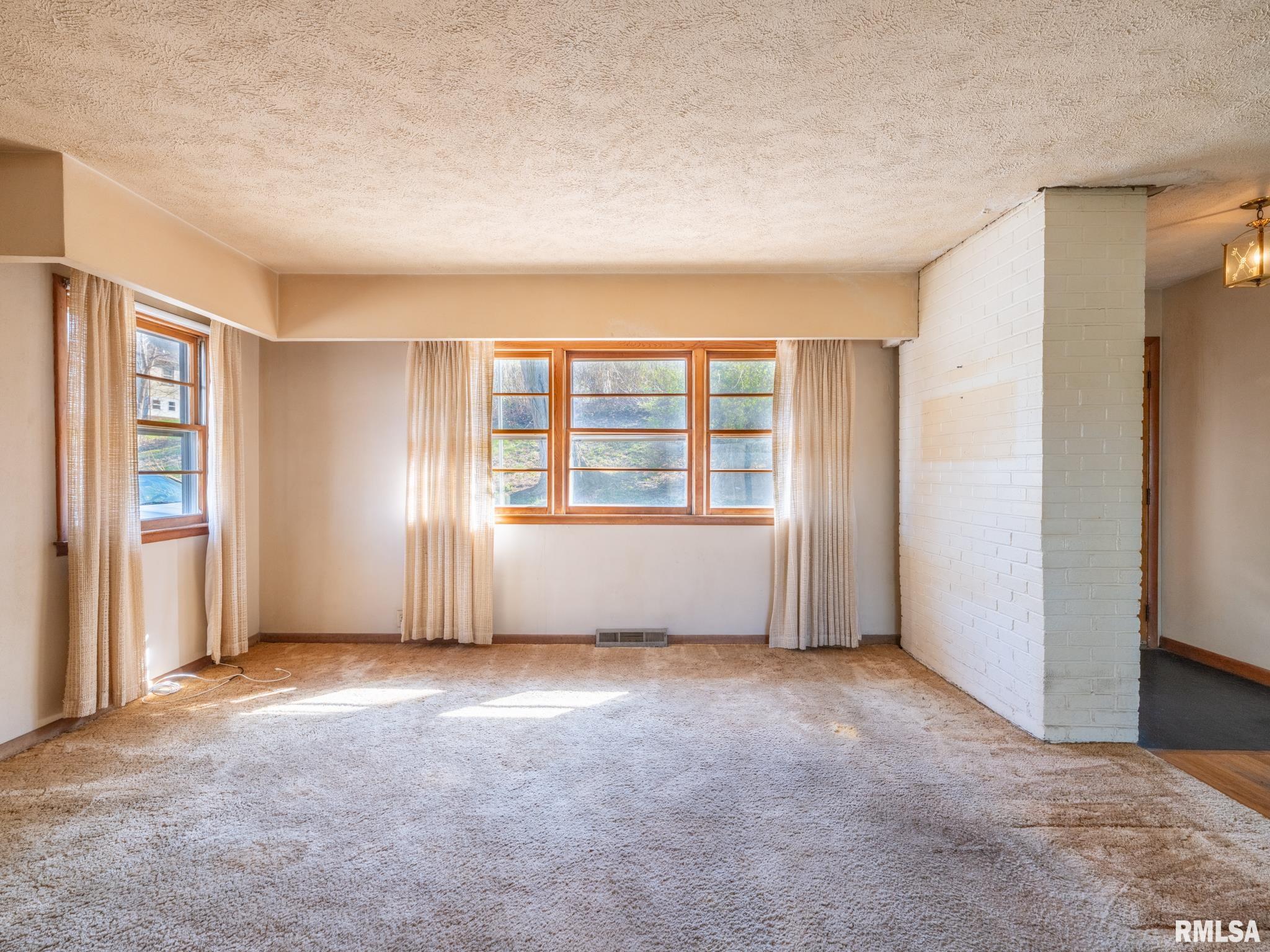 826 S Kim Moor Avenue, Peoria, Illinois image 13