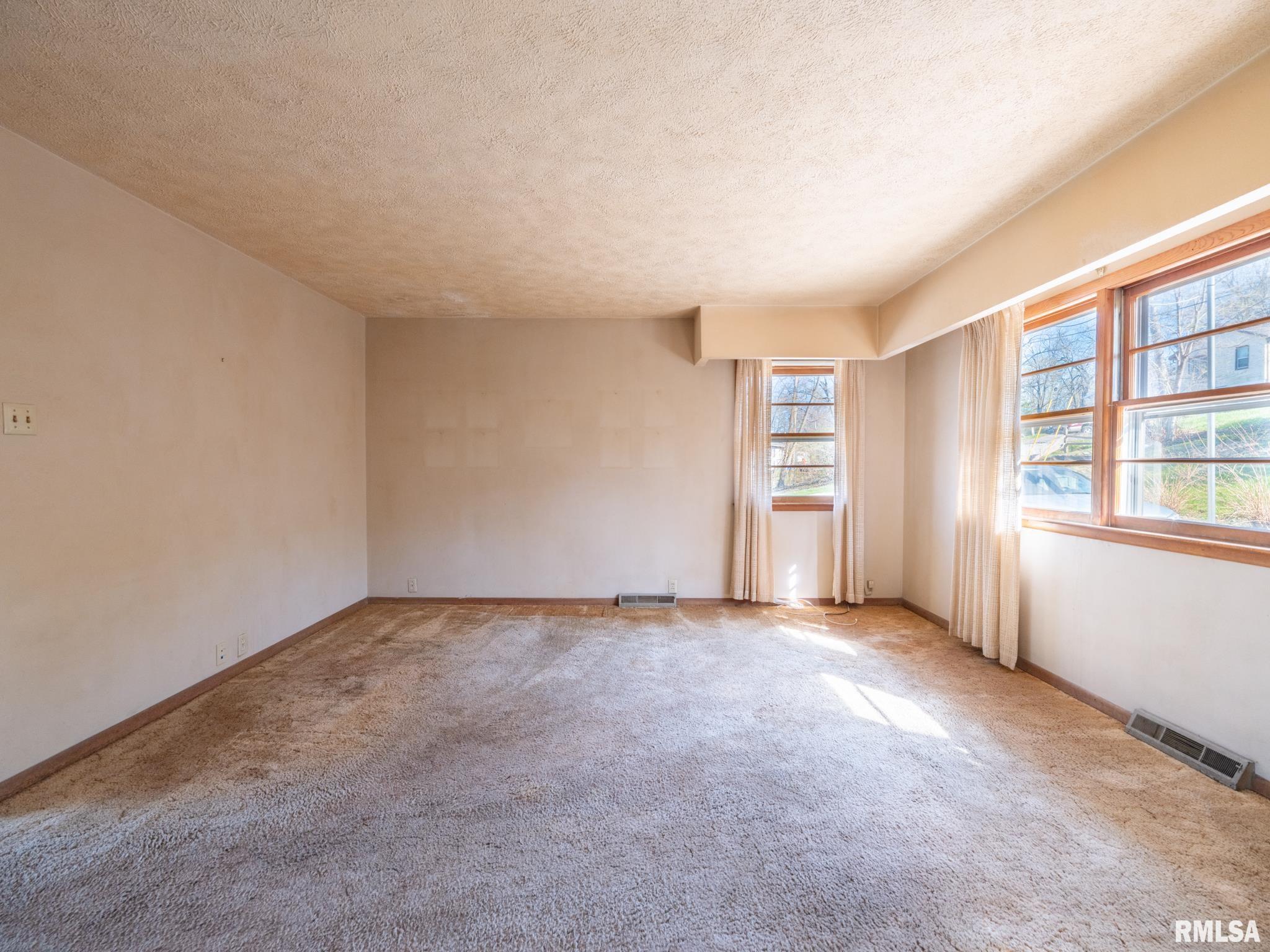 826 S Kim Moor Avenue, Peoria, Illinois image 14
