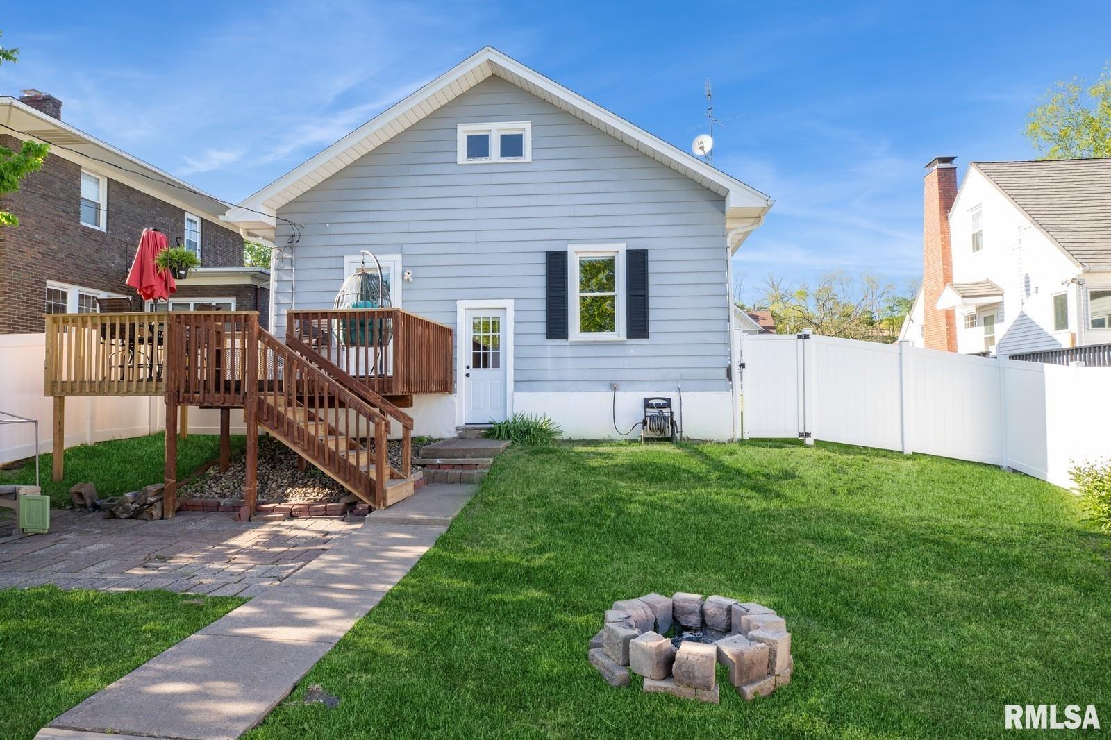 835 3rd Avenue South, Clinton, Iowa image 3