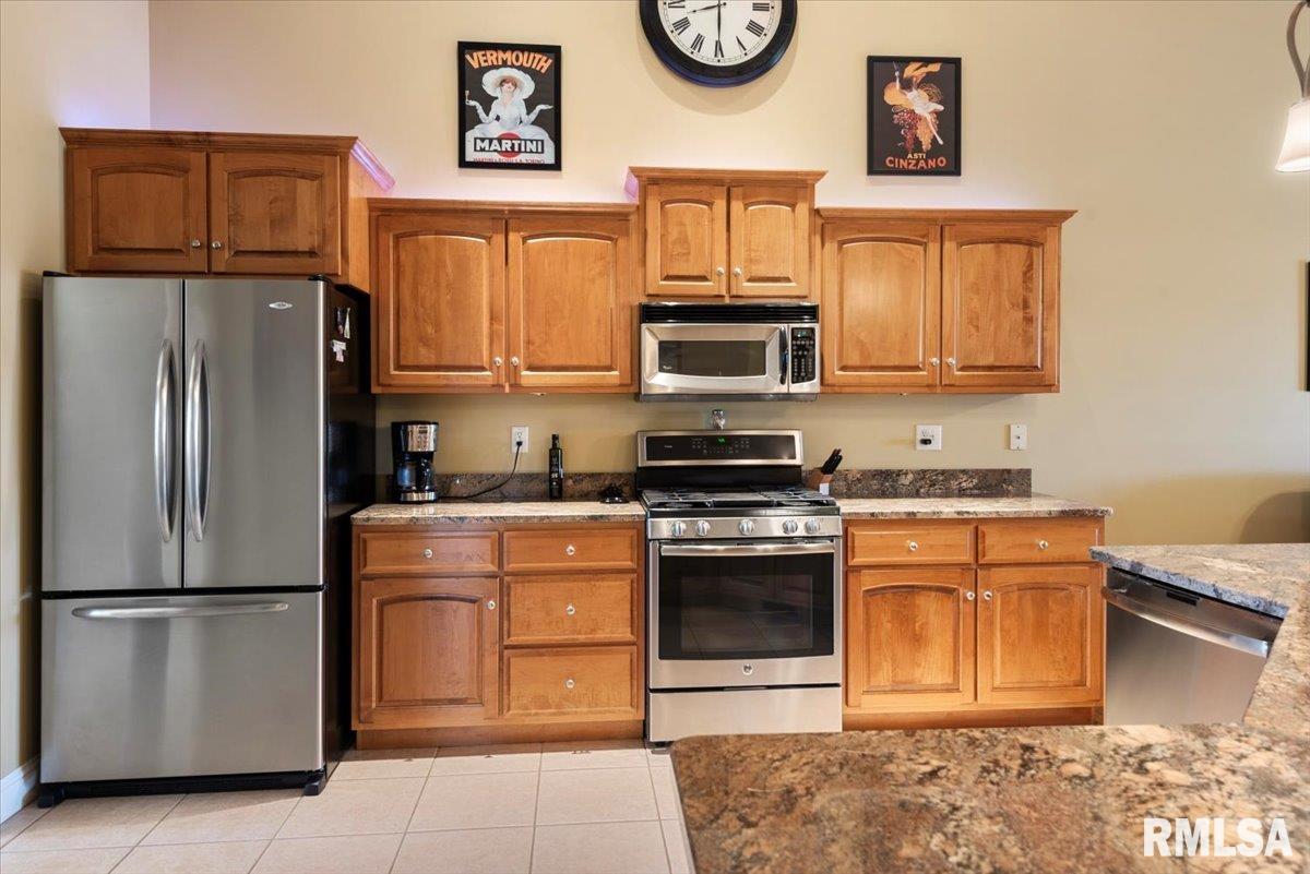 3805 Sugar Loaf Drive, Springfield, Illinois image 6