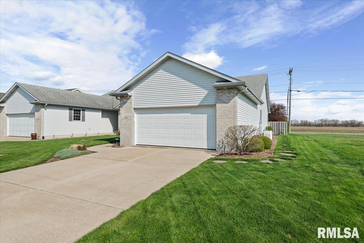 3805 Sugar Loaf Drive, Springfield, Illinois image 3