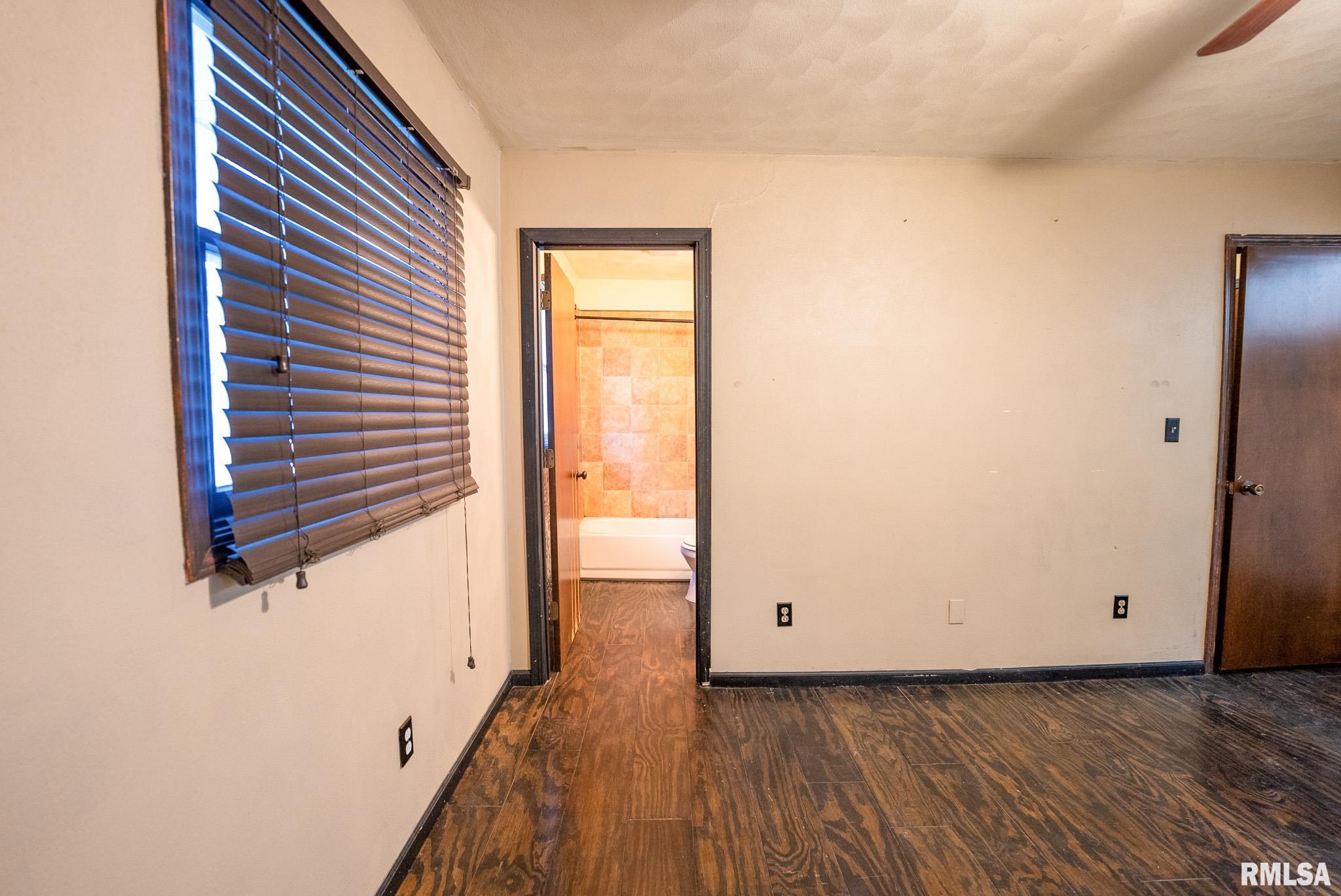 3975 Hicks Road, Alma, Illinois image 32