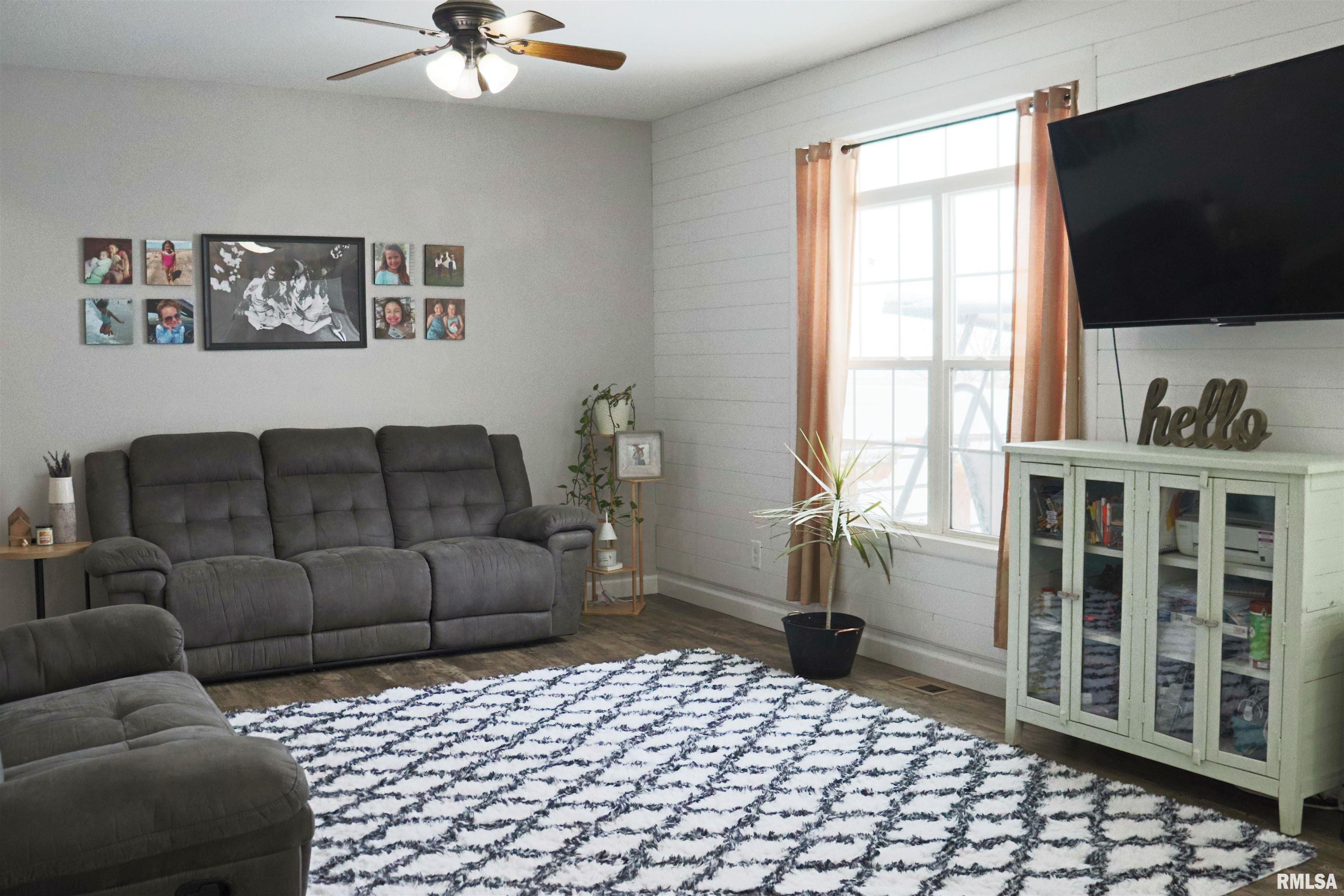 1428 Savile Lane, Washington, Illinois image 10