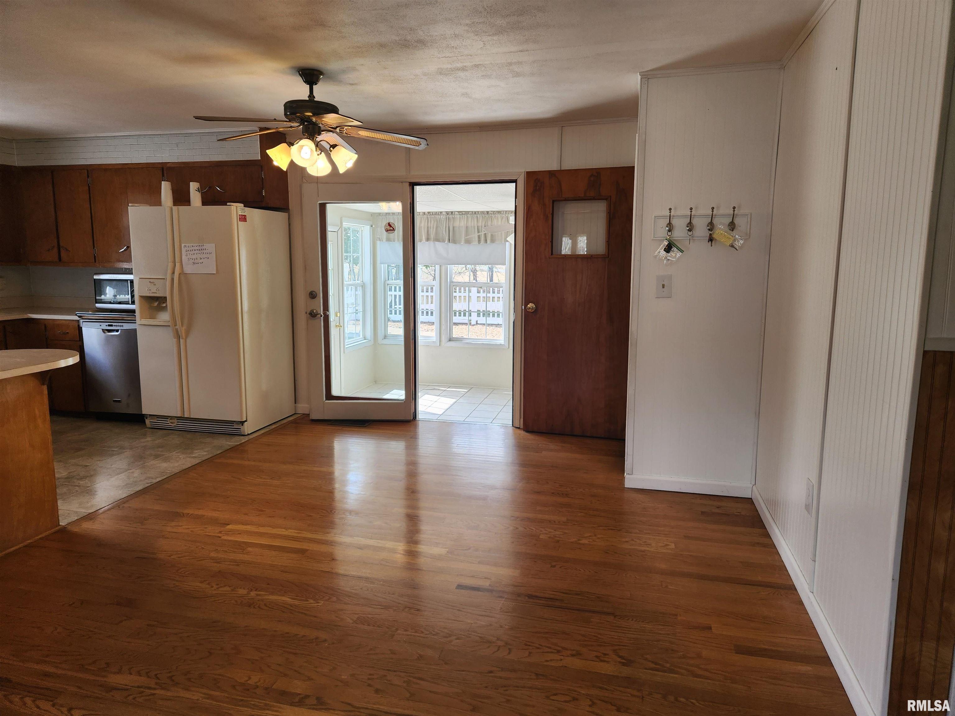 15793 N Woodlawn Lane, Woodlawn, Illinois image 6