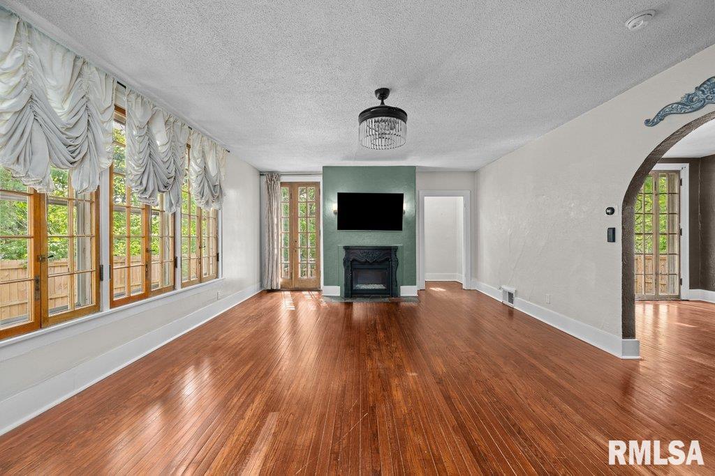 1429 Jersey Ridge Road, Davenport, Iowa image 19