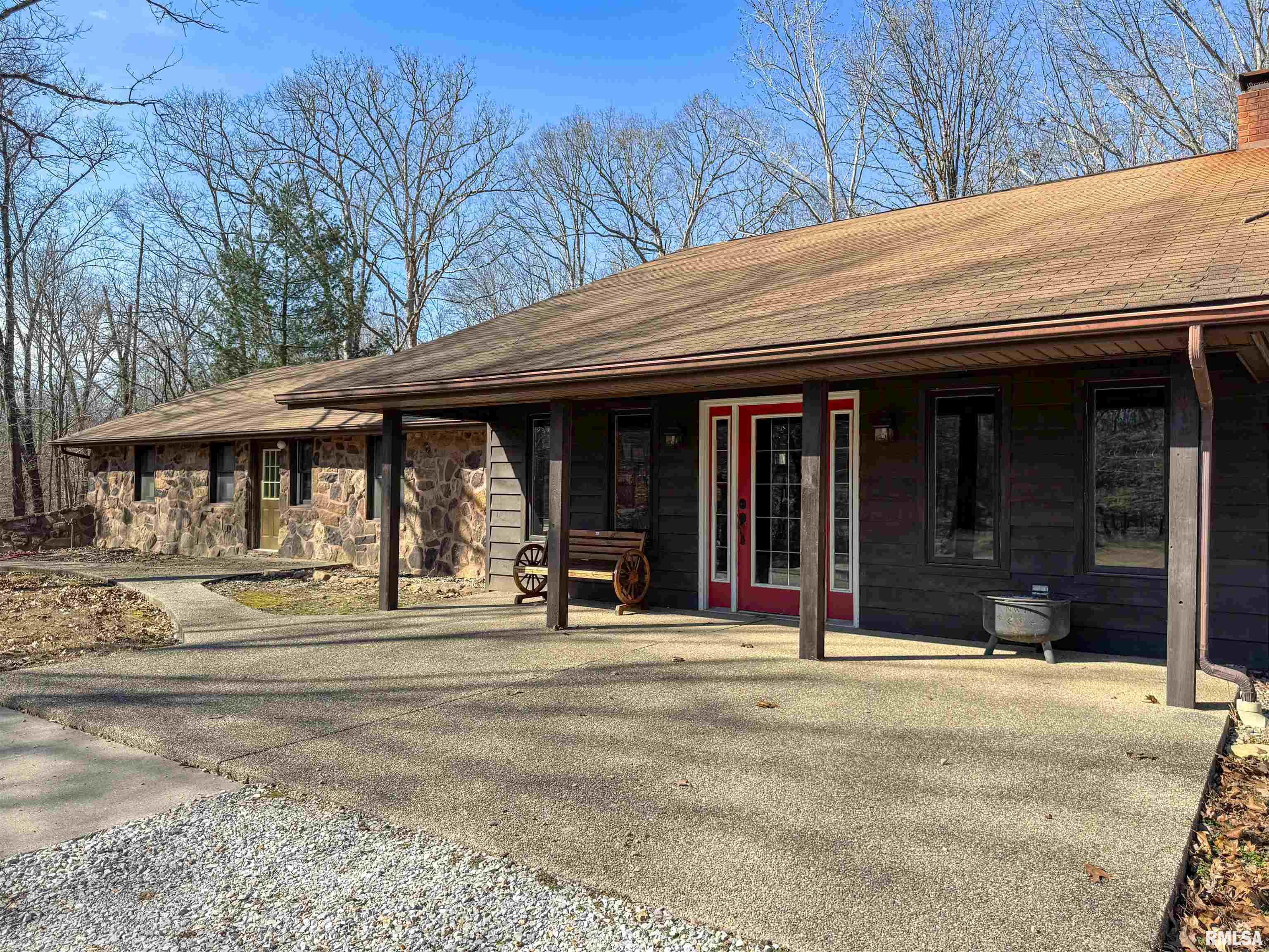 780 Mountain Glen Road, Cobden, Illinois image 4