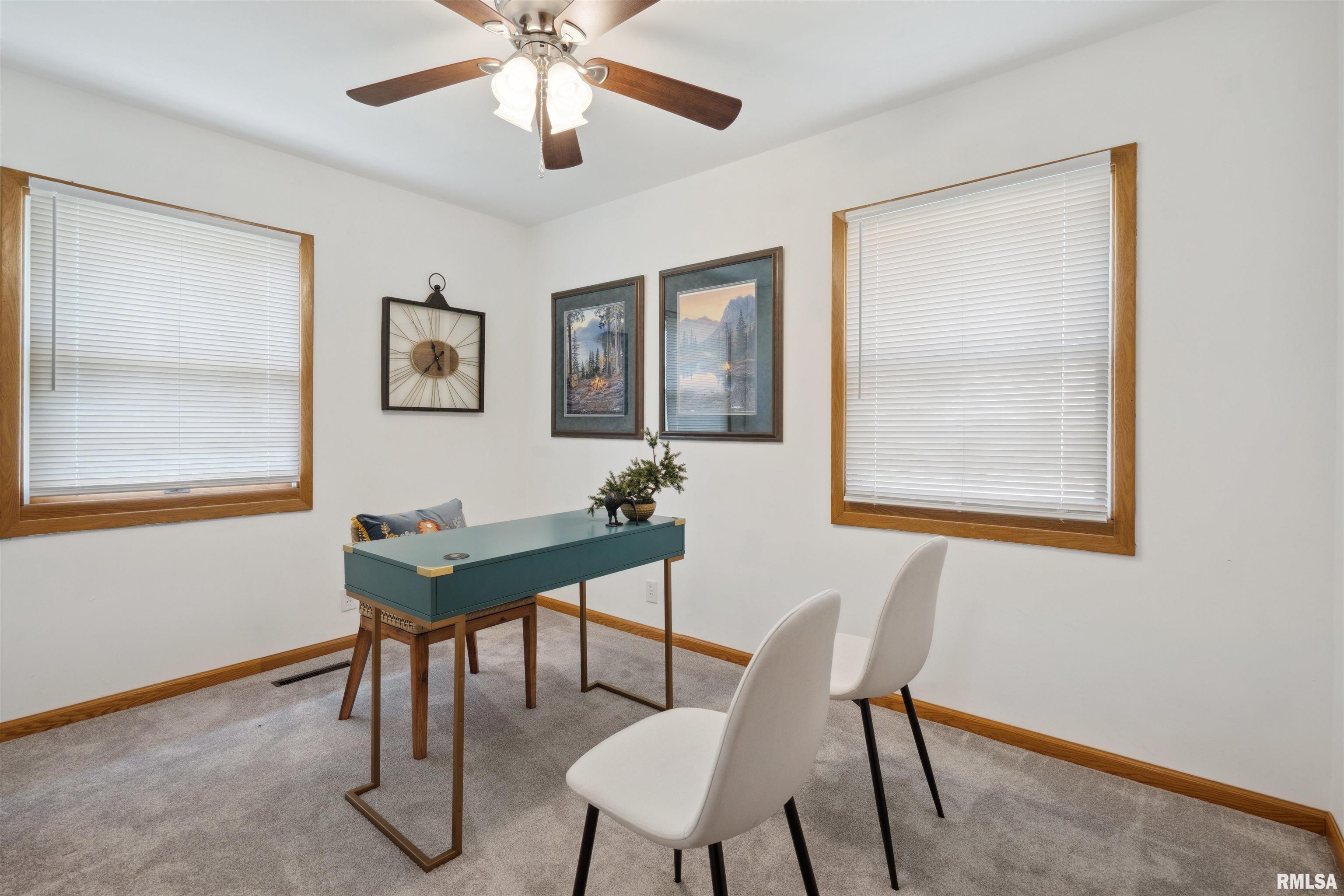 3018 Oak Street Court, Bettendorf, Iowa image 11