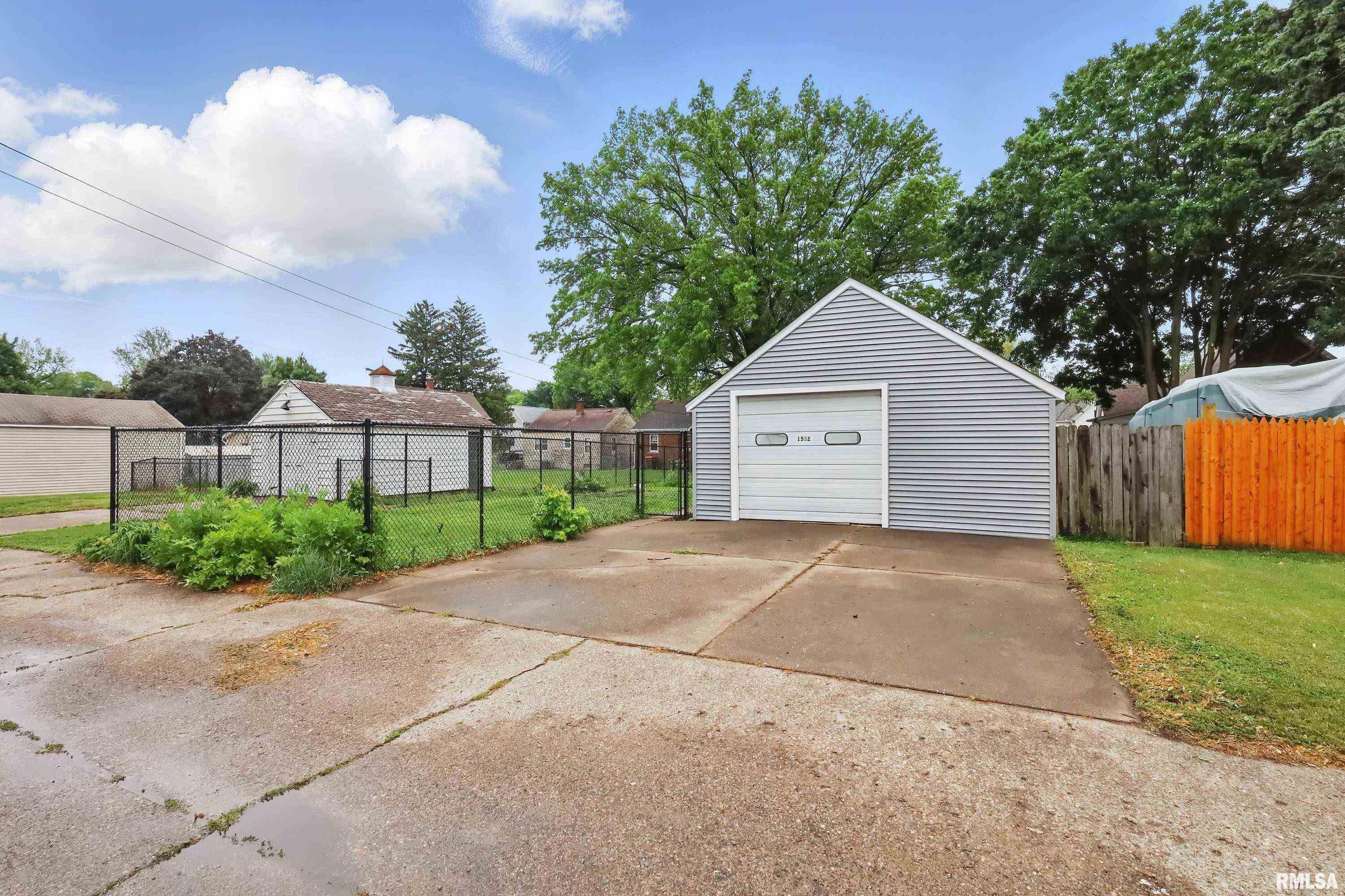 1532 W High Street, Davenport, Iowa image 36