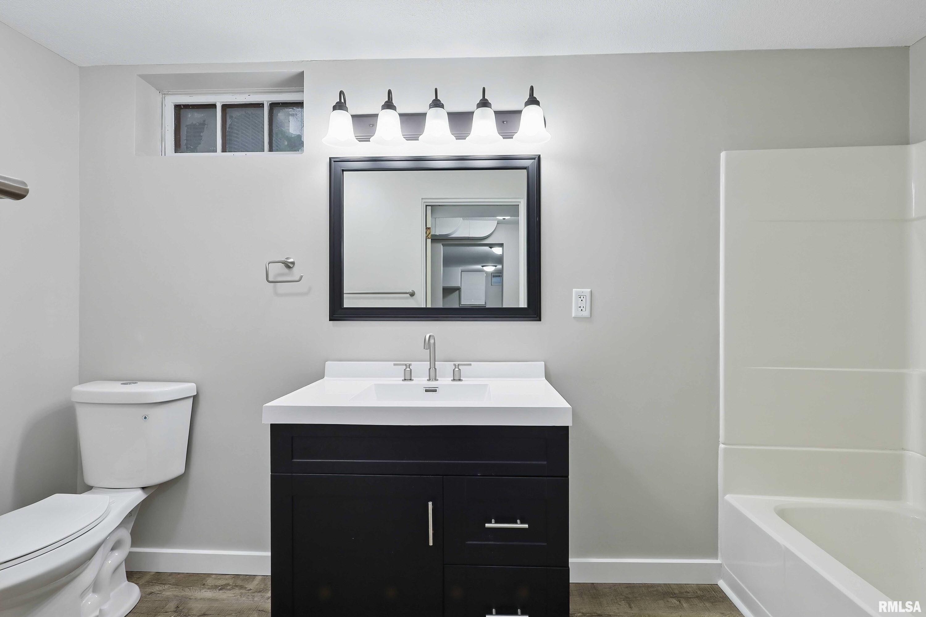 1532 W High Street, Davenport, Iowa image 31