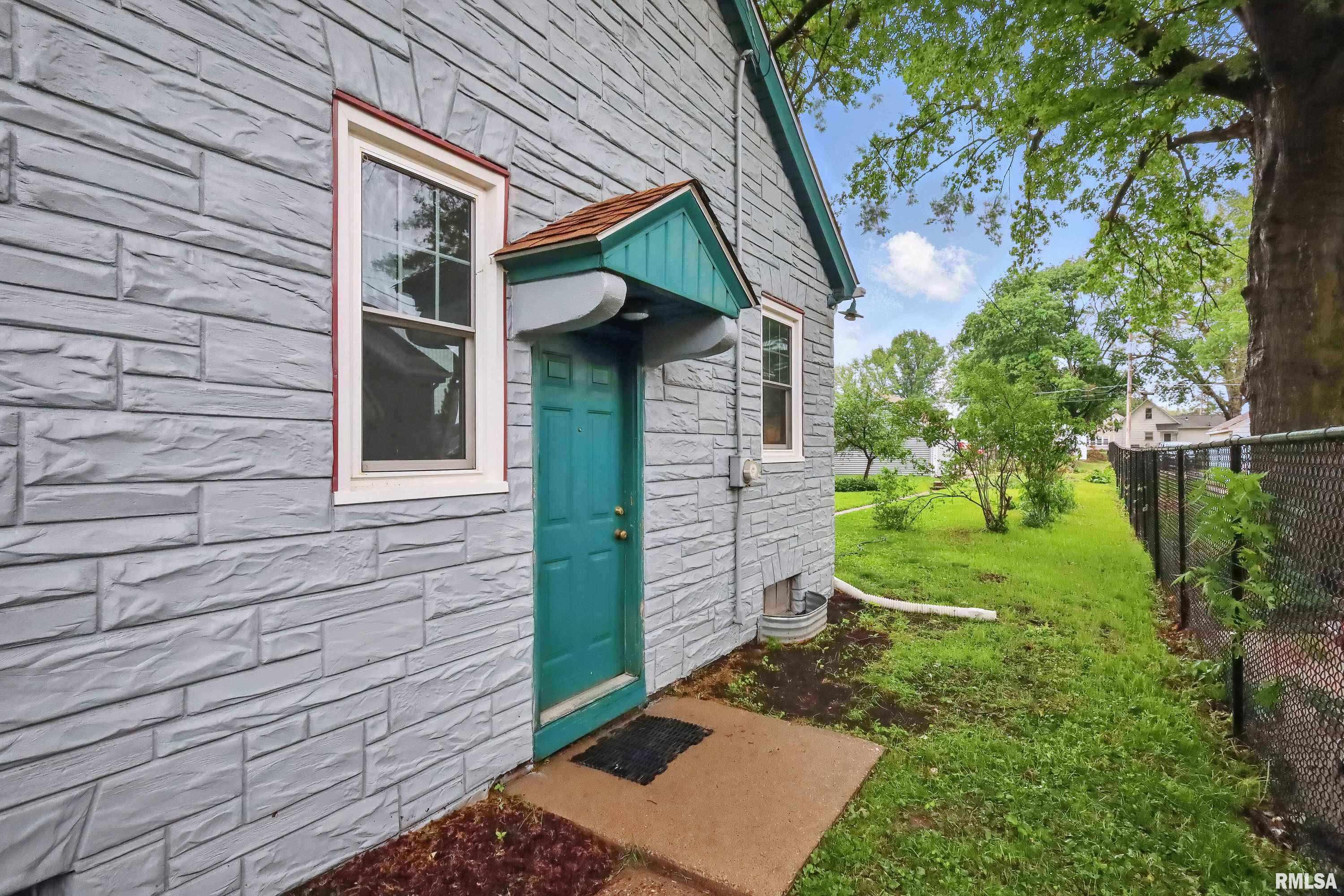 1532 W High Street, Davenport, Iowa image 33