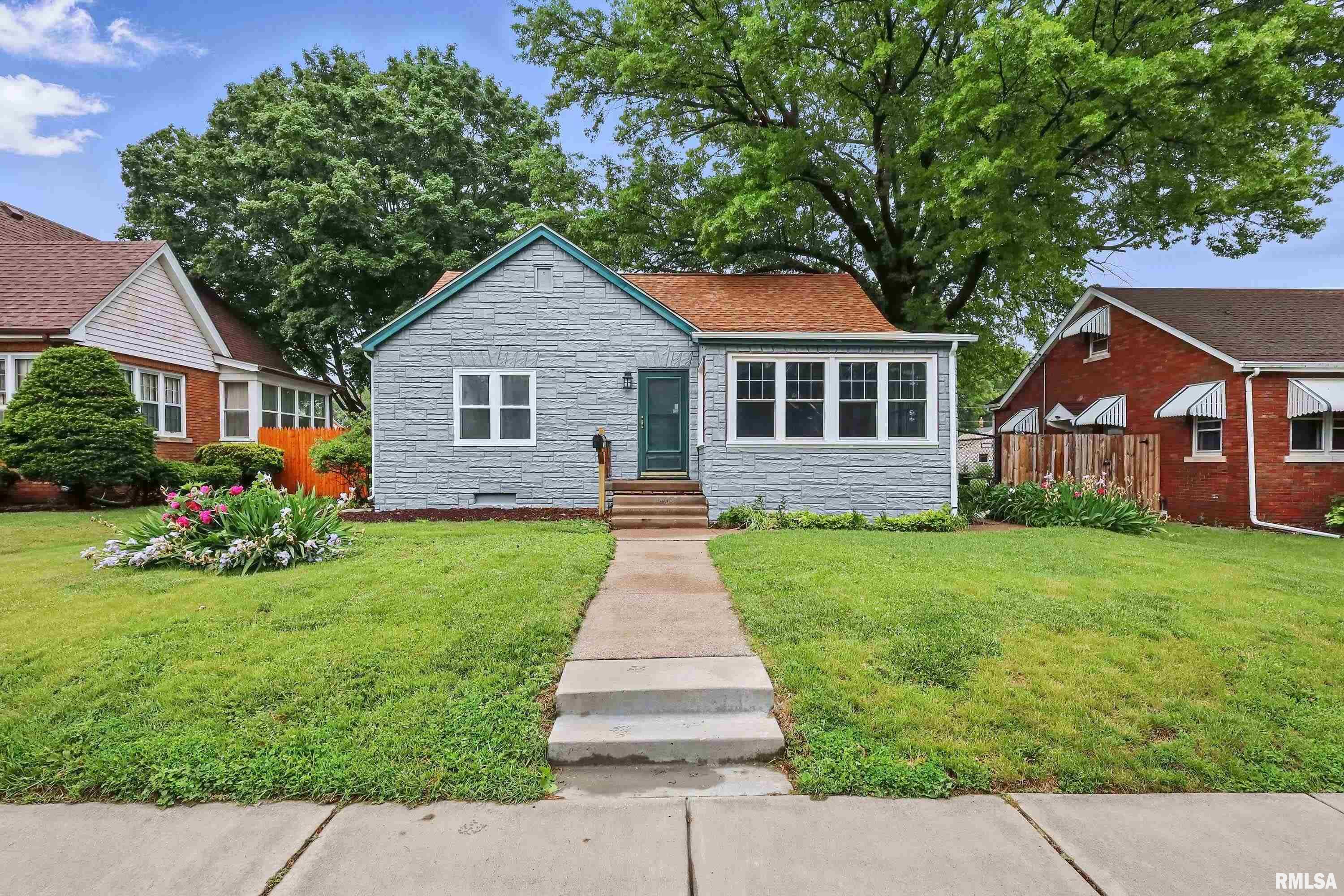 1532 W High Street, Davenport, Iowa image 1