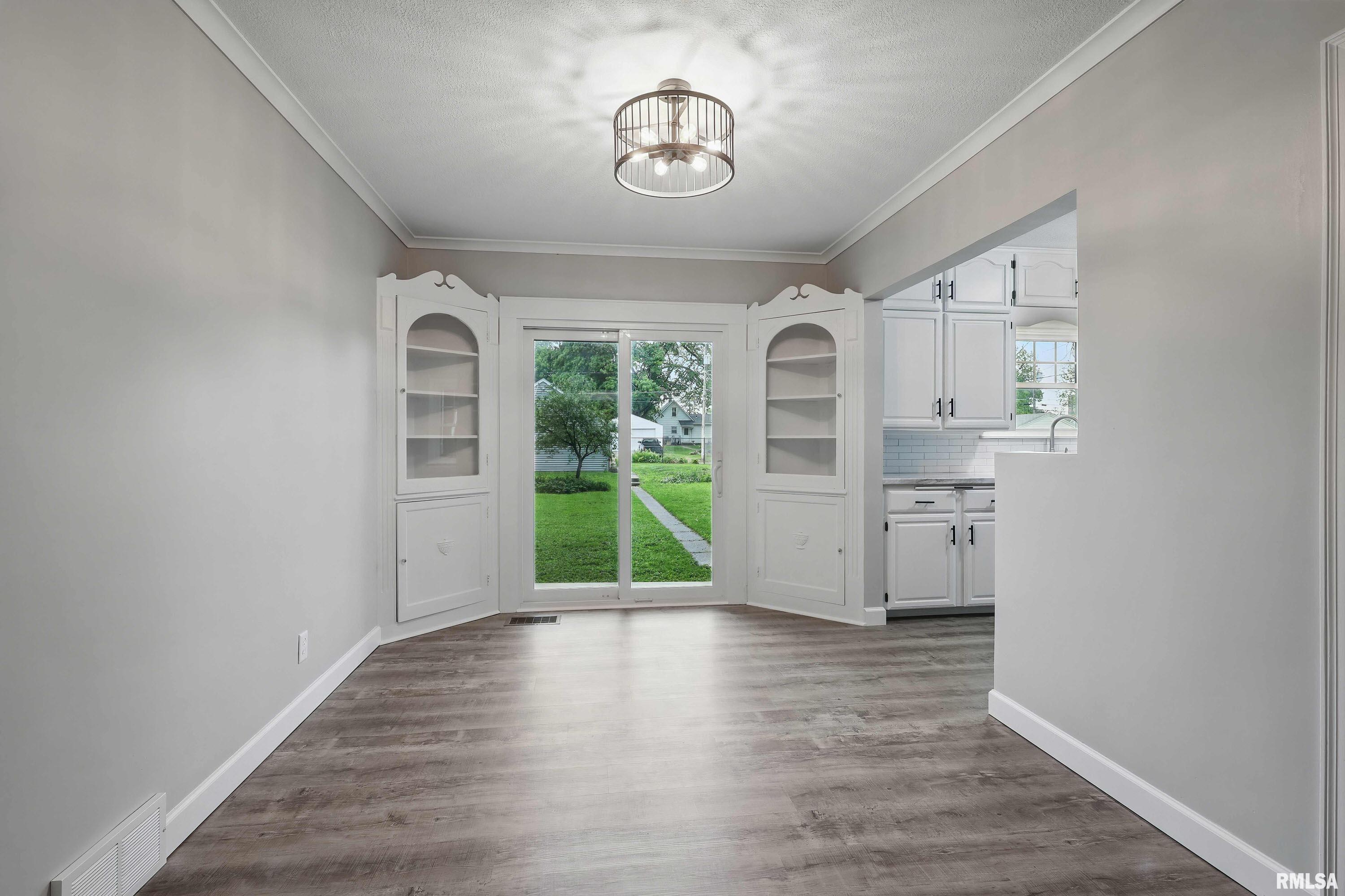 1532 W High Street, Davenport, Iowa image 10