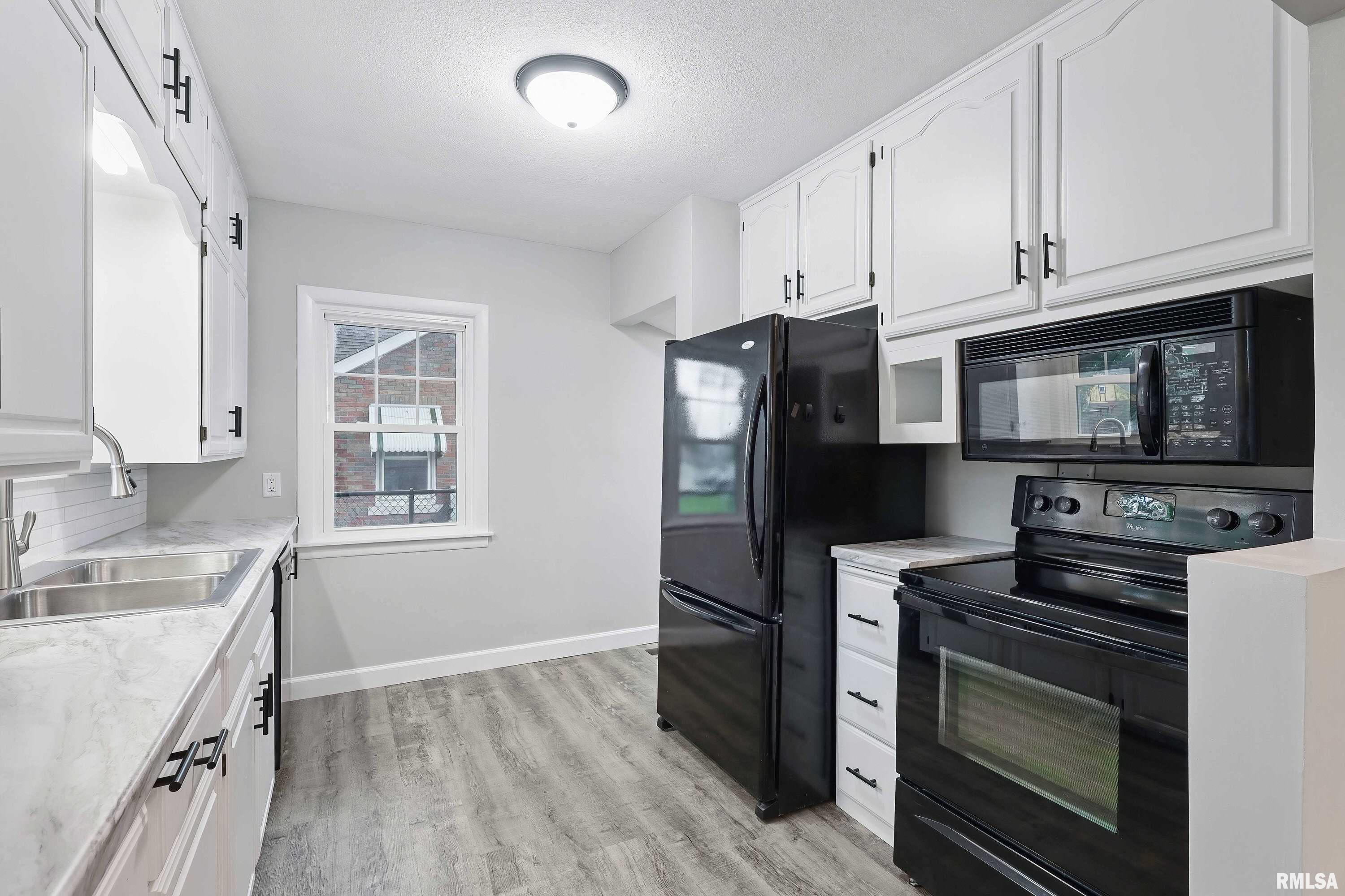 1532 W High Street, Davenport, Iowa image 13
