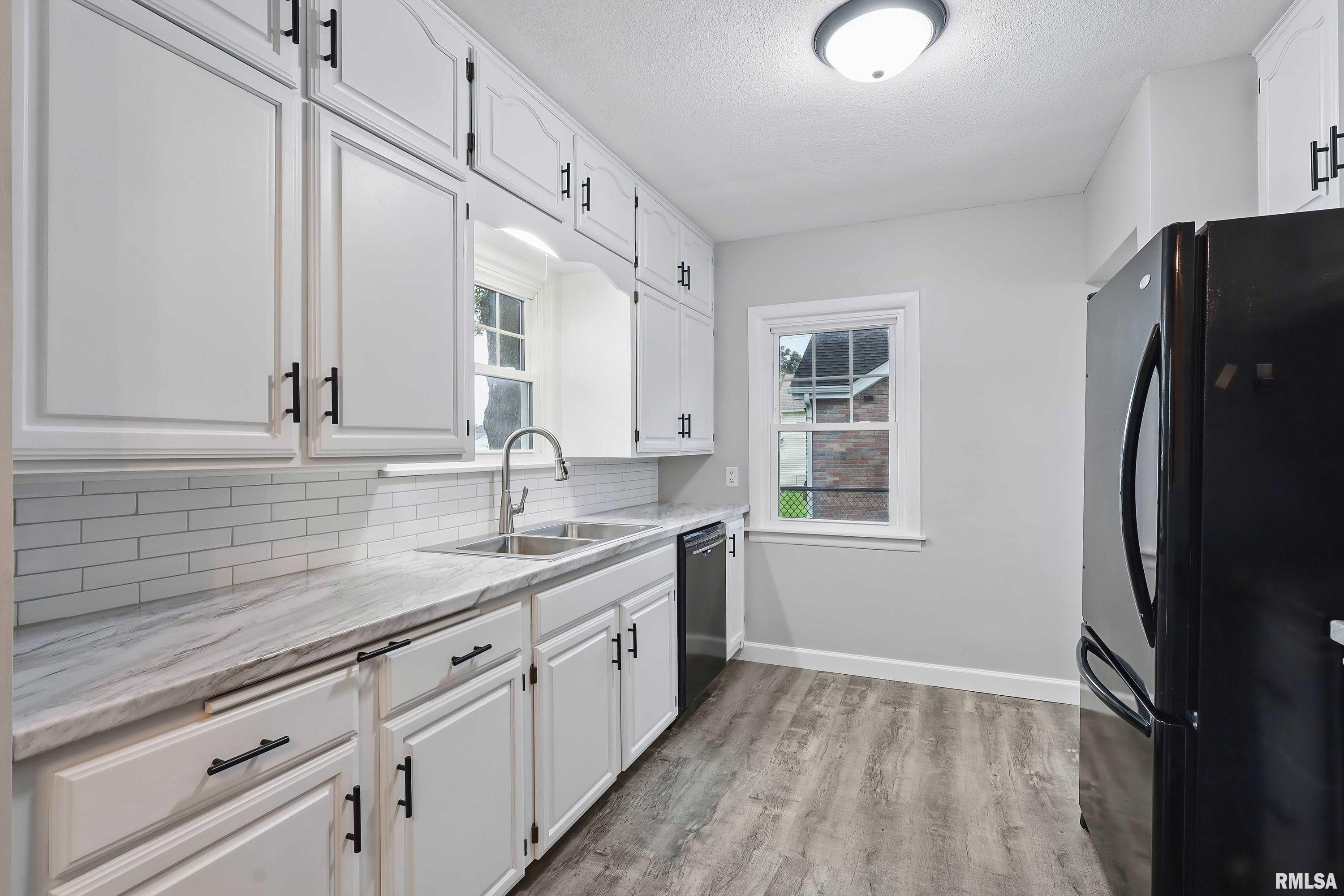 1532 W High Street, Davenport, Iowa image 12