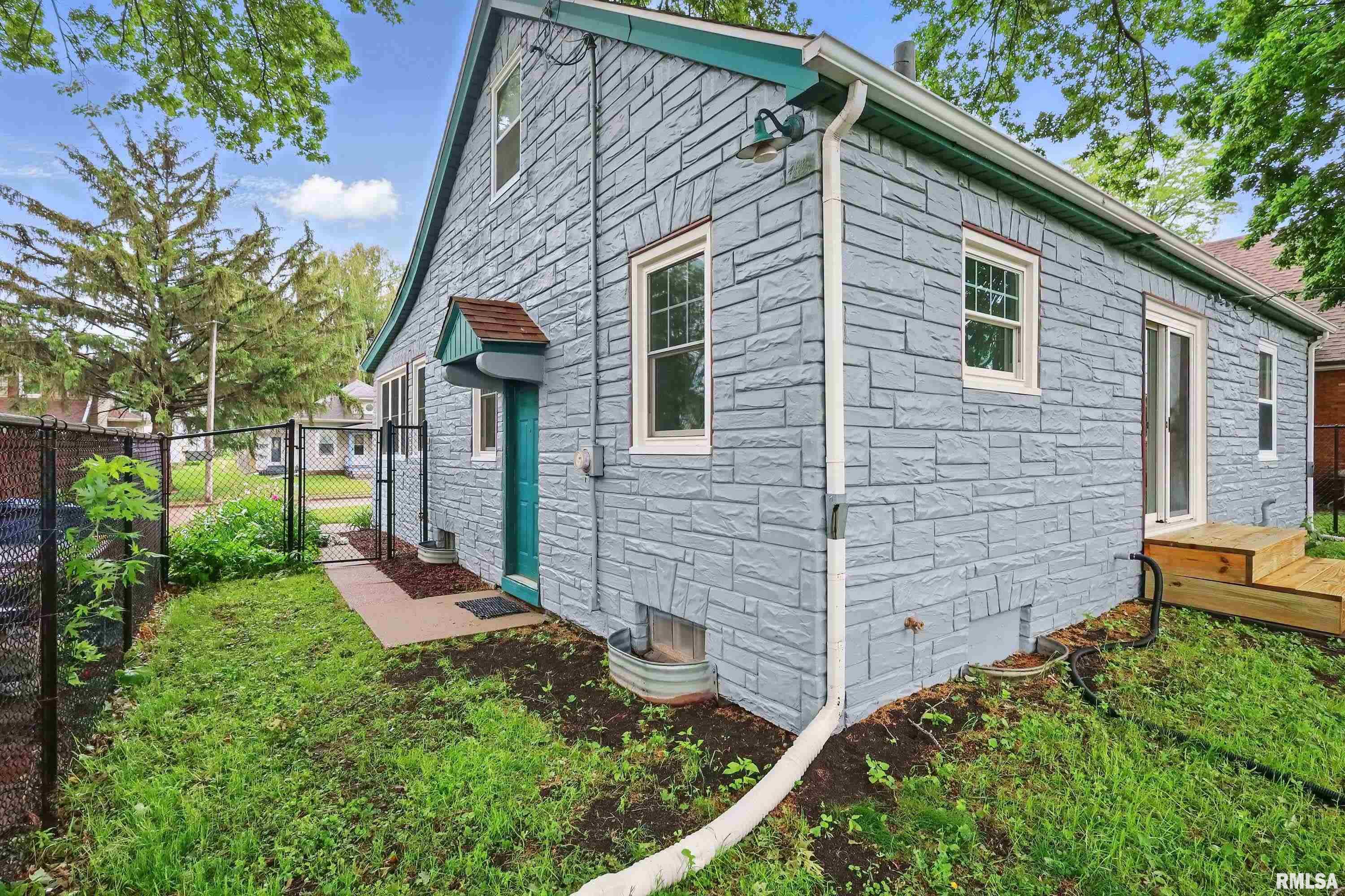 1532 W High Street, Davenport, Iowa image 38